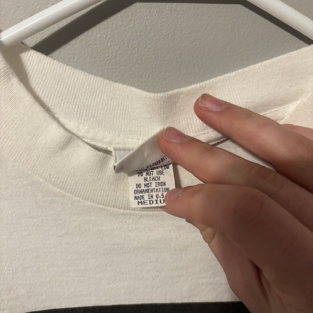 Acme Clothing VTG 90s Looney Tunes Shirt White Daffy Duck Box Logo Graphic Size US M / EU 48-50 / 2 - 4 Thumbnail