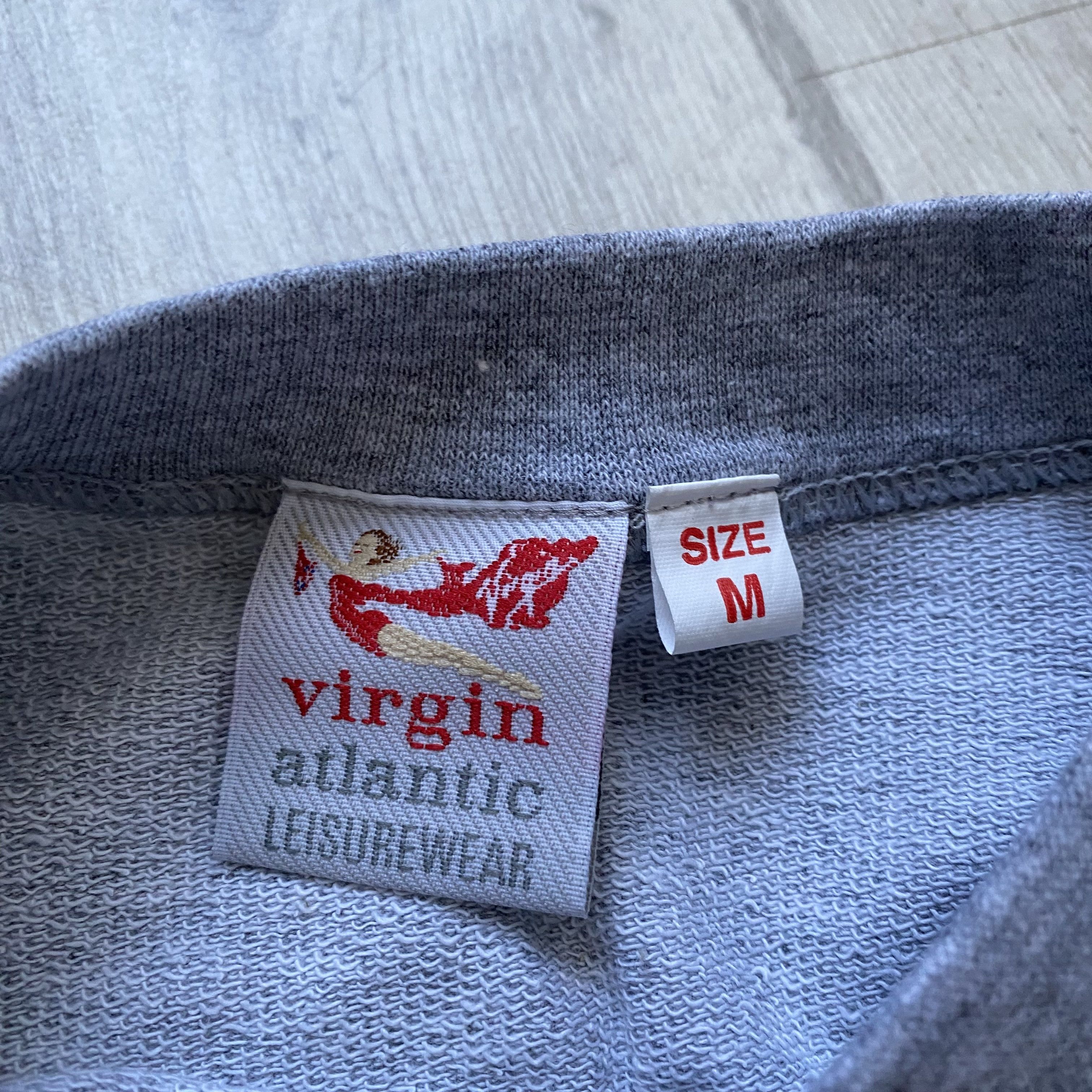 Russell Athletic Vintage 90s Virgin Atlantic Naked Woman Advertb Longsleeve Size US M / EU 48-50 / 2 - 6 Thumbnail
