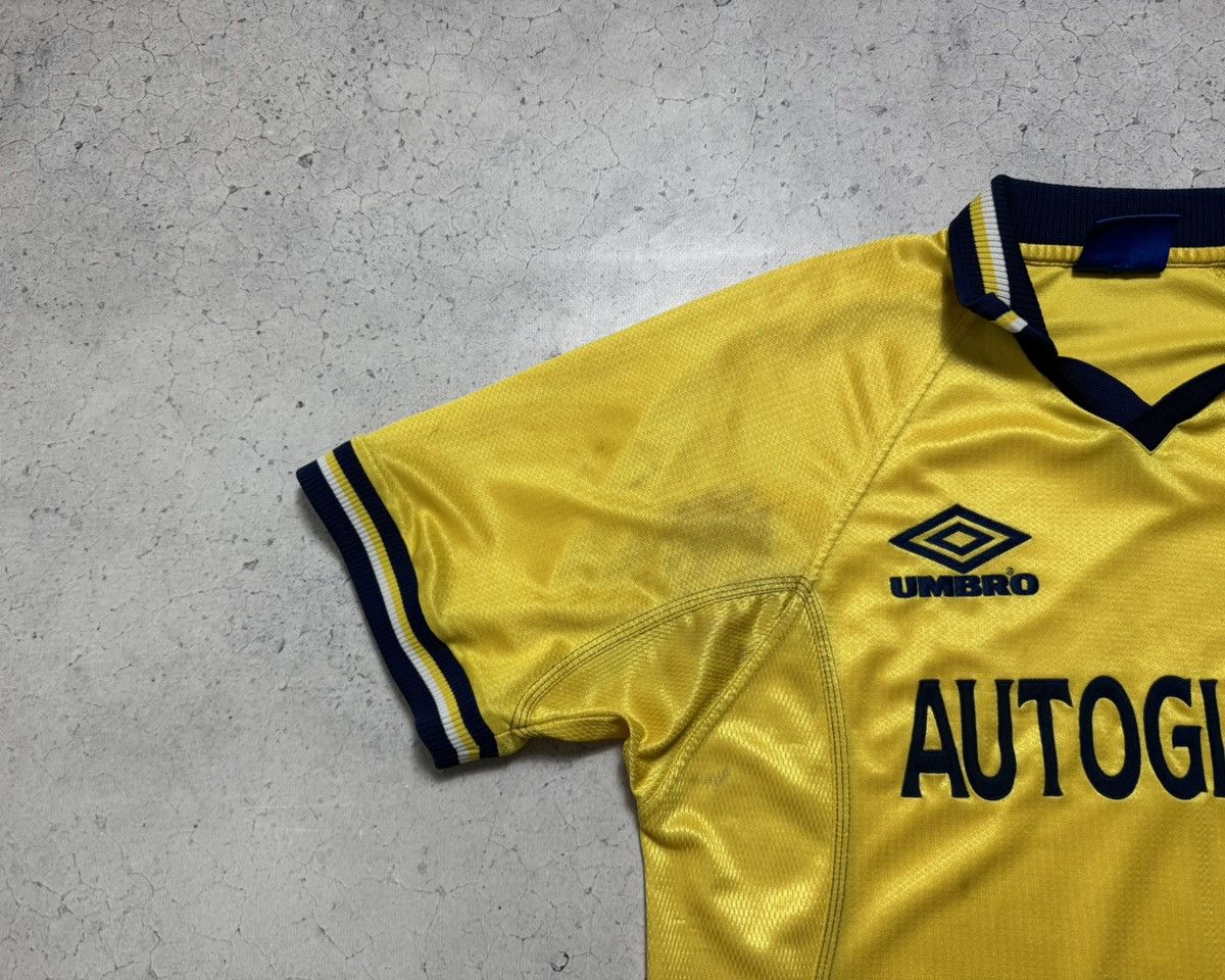 Umbro Umbro FC Chelsea 1999/2000 Vintage Soccer Jersey Size US L / EU 52-54 / 3 - 4 Thumbnail