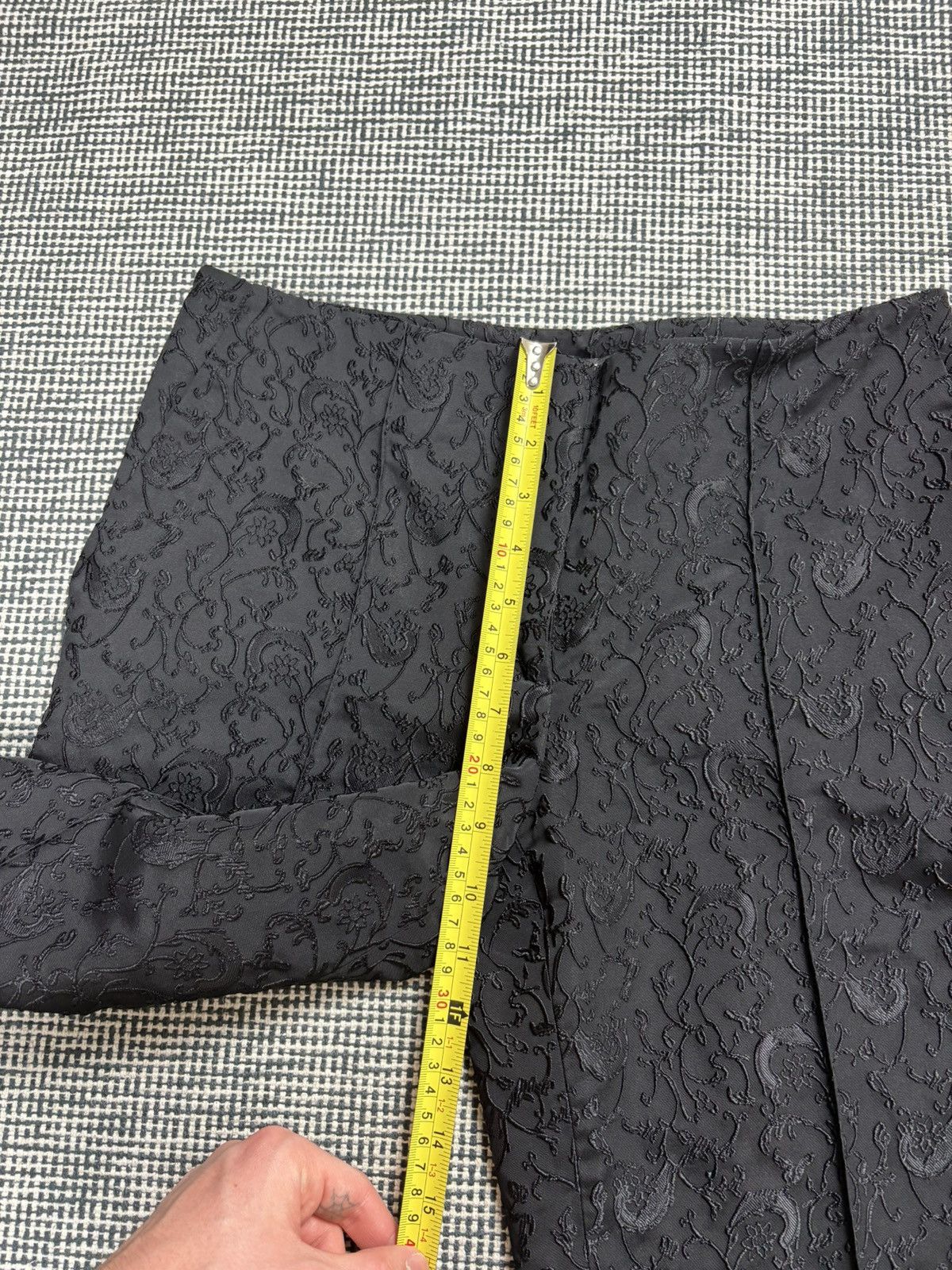 Gianfranco Ferre GF Gianfranco Ferre flower embroidery pattern pants Size 28" / US 6 / IT 42 - 8 Thumbnail
