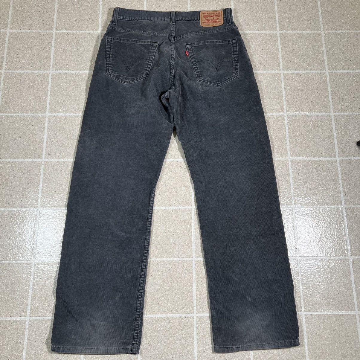 Levi's Vintage Levi’s 559 Pants 30x30 Gray Corduroy Y2K grunge Size US 30 / EU 46 - 1 Thumbnail