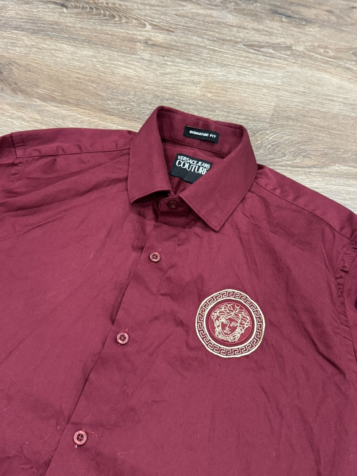 Versace Jeans Couture Versace Jeans Couture Medusa Head Embroidery Shirt Burgundy Size US M / EU 48-50 / 2 - 4 Thumbnail