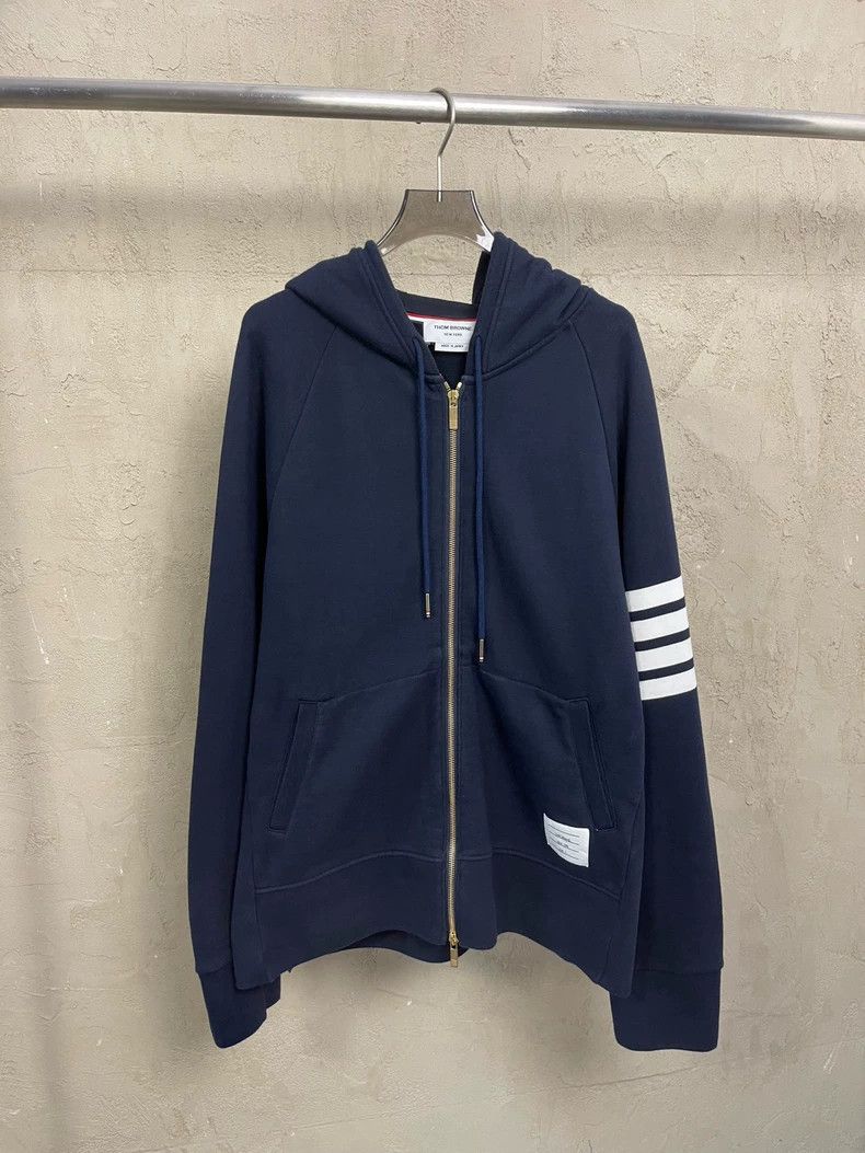 Thom Browne Thom Browne size7 A trench coat with a hood Size US XXL / EU 58 / 5 - 1 Thumbnail