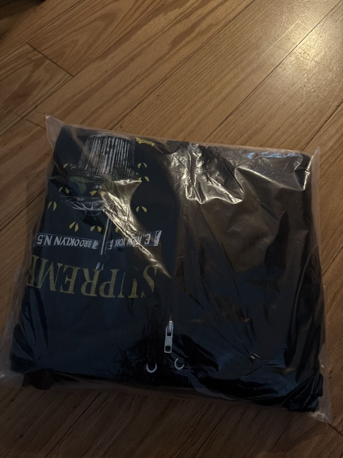 Supreme Supreme dsny black zip up hoodie small Size US S / EU 44-46 / 1 - 2 Thumbnail