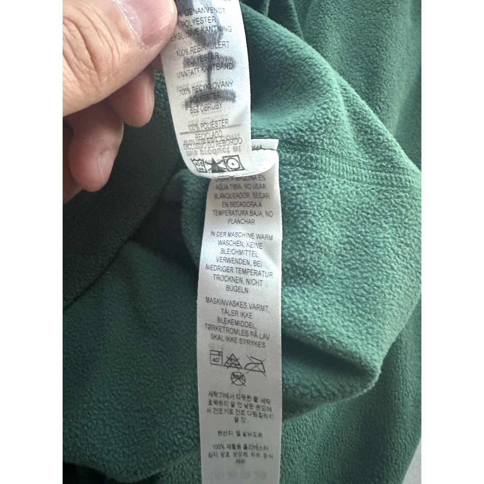 Patagonia Patagonia Men's Large Fleece Pullover 1/4 Zip Green Lightweight Sweatshirt Sweater Outdoor Hiking Casual Vintage: No Size US L / EU 52-54 / 3 - 7 Thumbnail