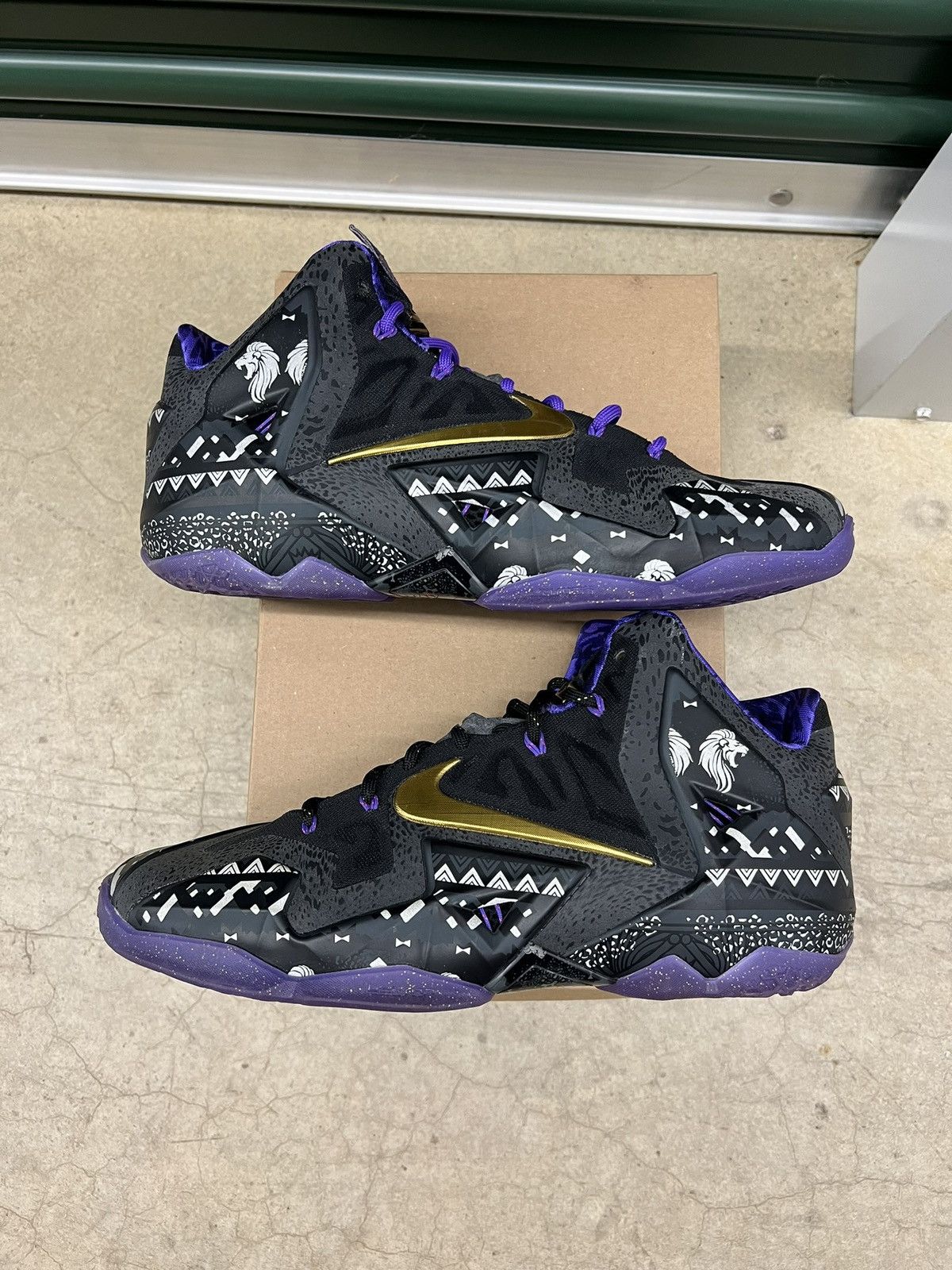 Nike Nike Lebron 11 BHM Size 11 Size US 11 / EU 44 - 2 Thumbnail