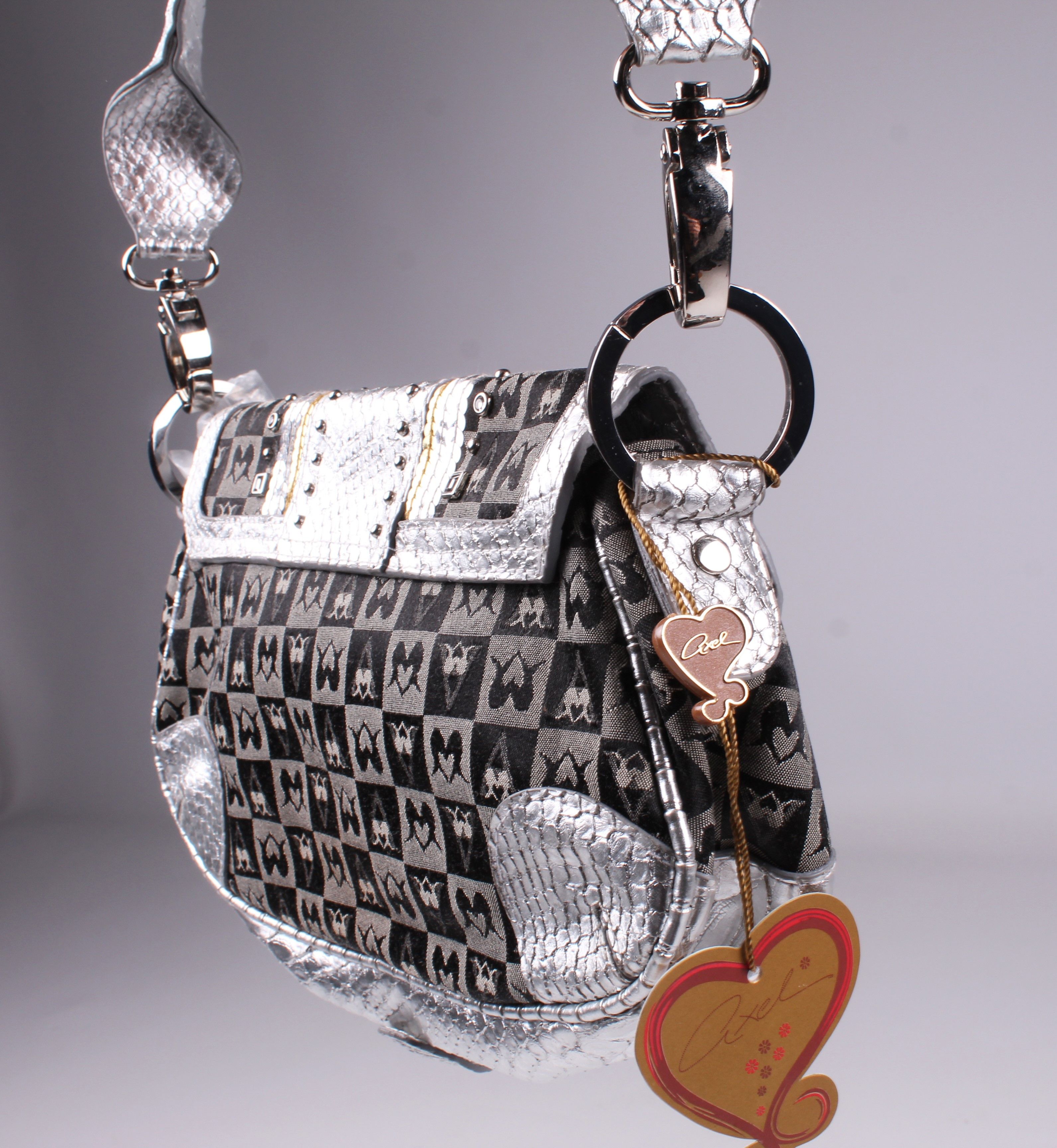 Vintage Axel Vintage Y2K 2000's Grunge Silver Shoulder Bag Size ONE SIZE - 7 Thumbnail