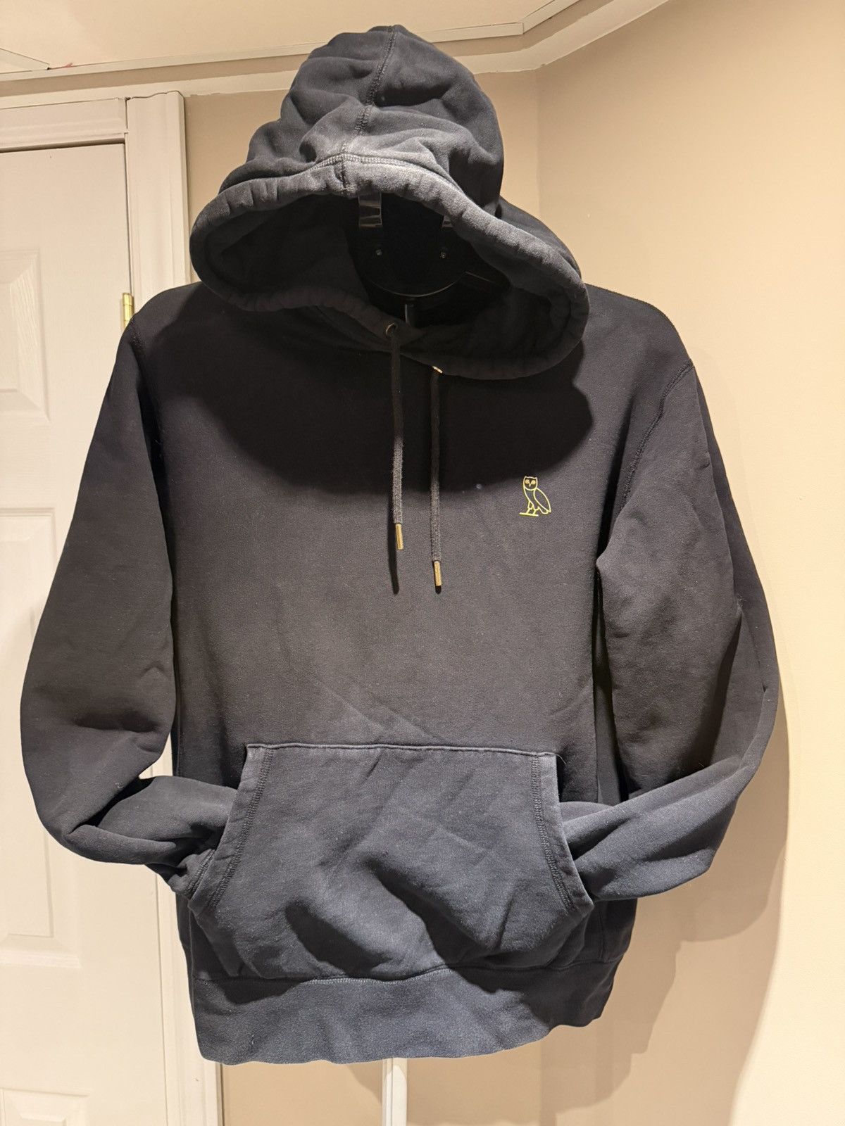 October's Very Own October’s very own hoodie, black and gold Size US M / EU 48-50 / 2 - 10 Thumbnail