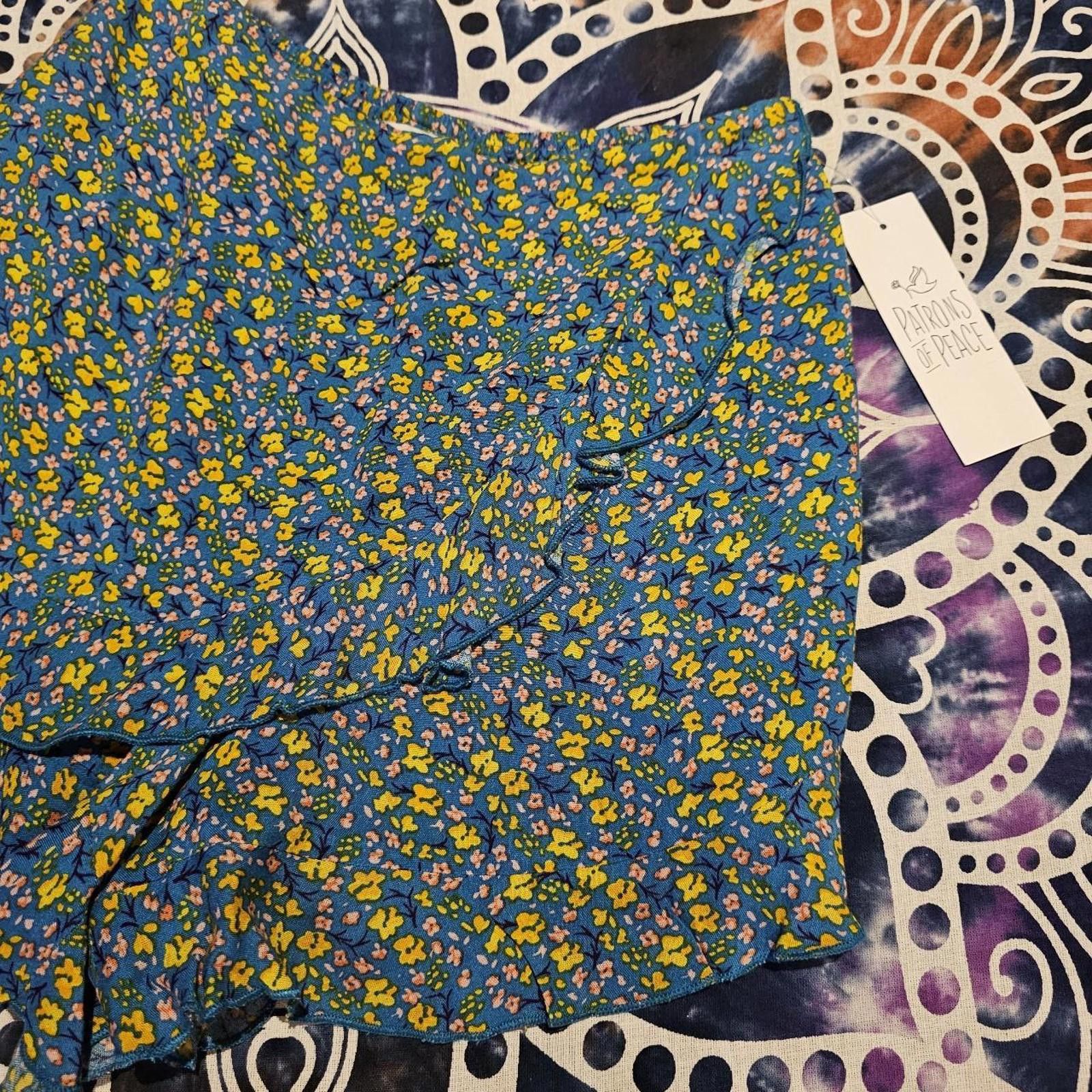 Lulus Lulus Women's Patrons of Peace Floral Skirt Size 28" / US 6 / IT 42 - 3 Thumbnail