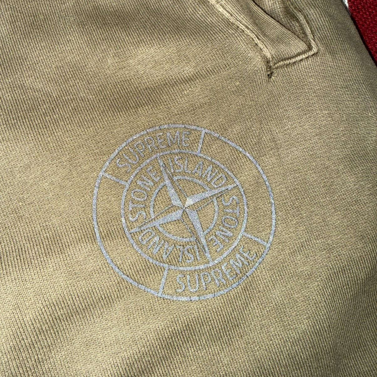 Stone Island × Supreme Used FW17 Supreme Stone Island Sweatpants Size L Olive Size US 34 / EU 50 - 4 Thumbnail