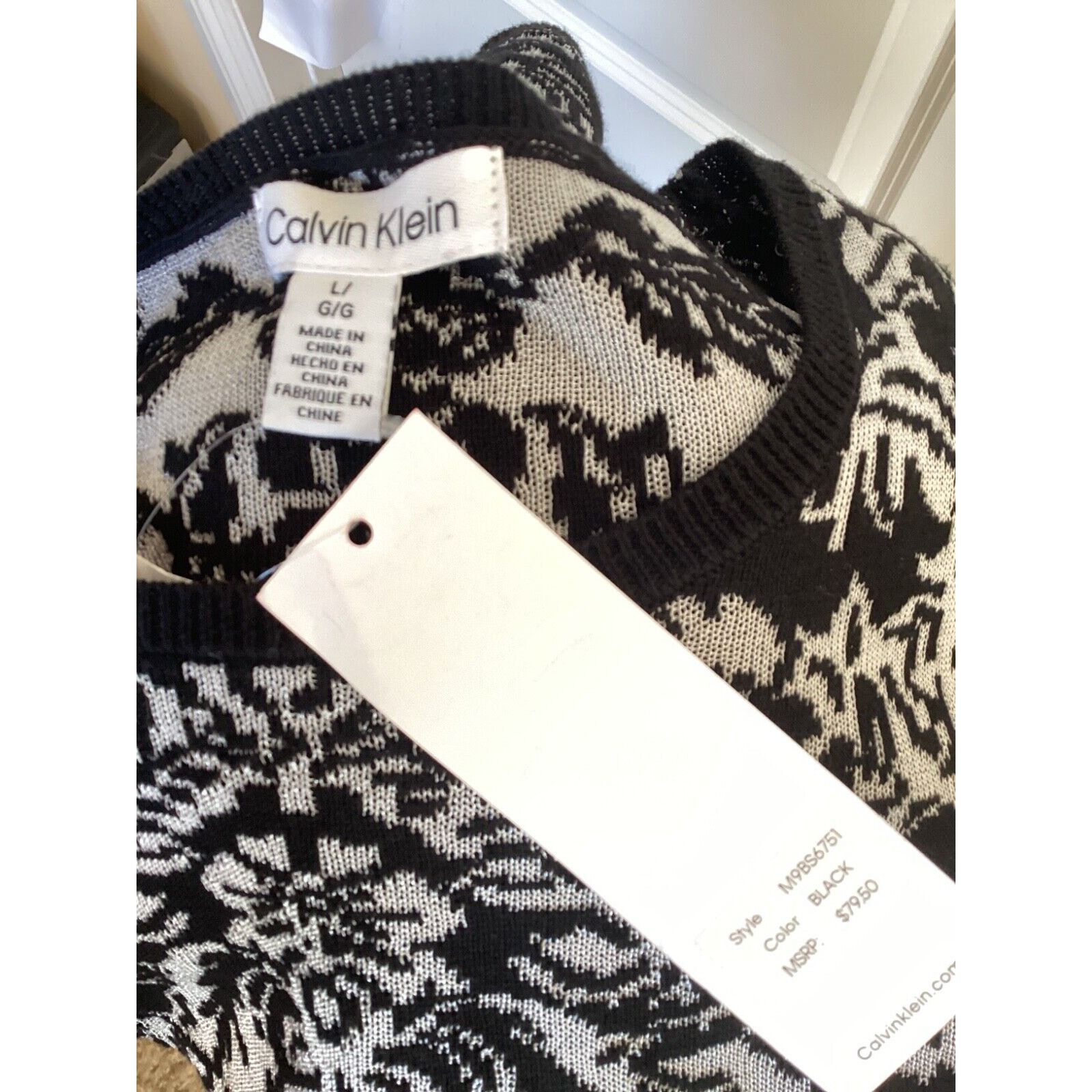 Calvin Klein CALVIN KLEIN SILVER METALLIC BLACK FLORAL SWEATER - NWT SZ L Size L / US 10 / IT 46 - 6 Thumbnail