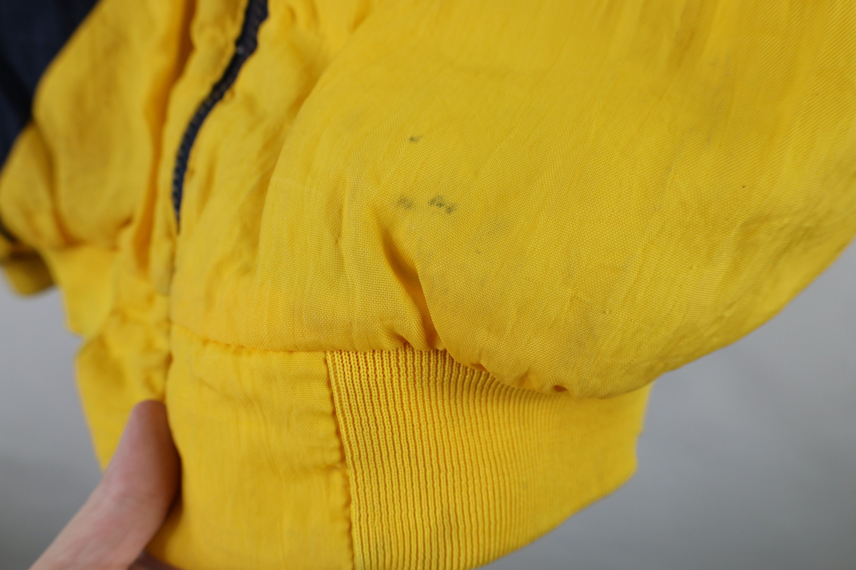 Vintage Vintage 90s University of Michigan Full Zip Puffer Jacket Size US XL / EU 56 / 4 - 6 Thumbnail