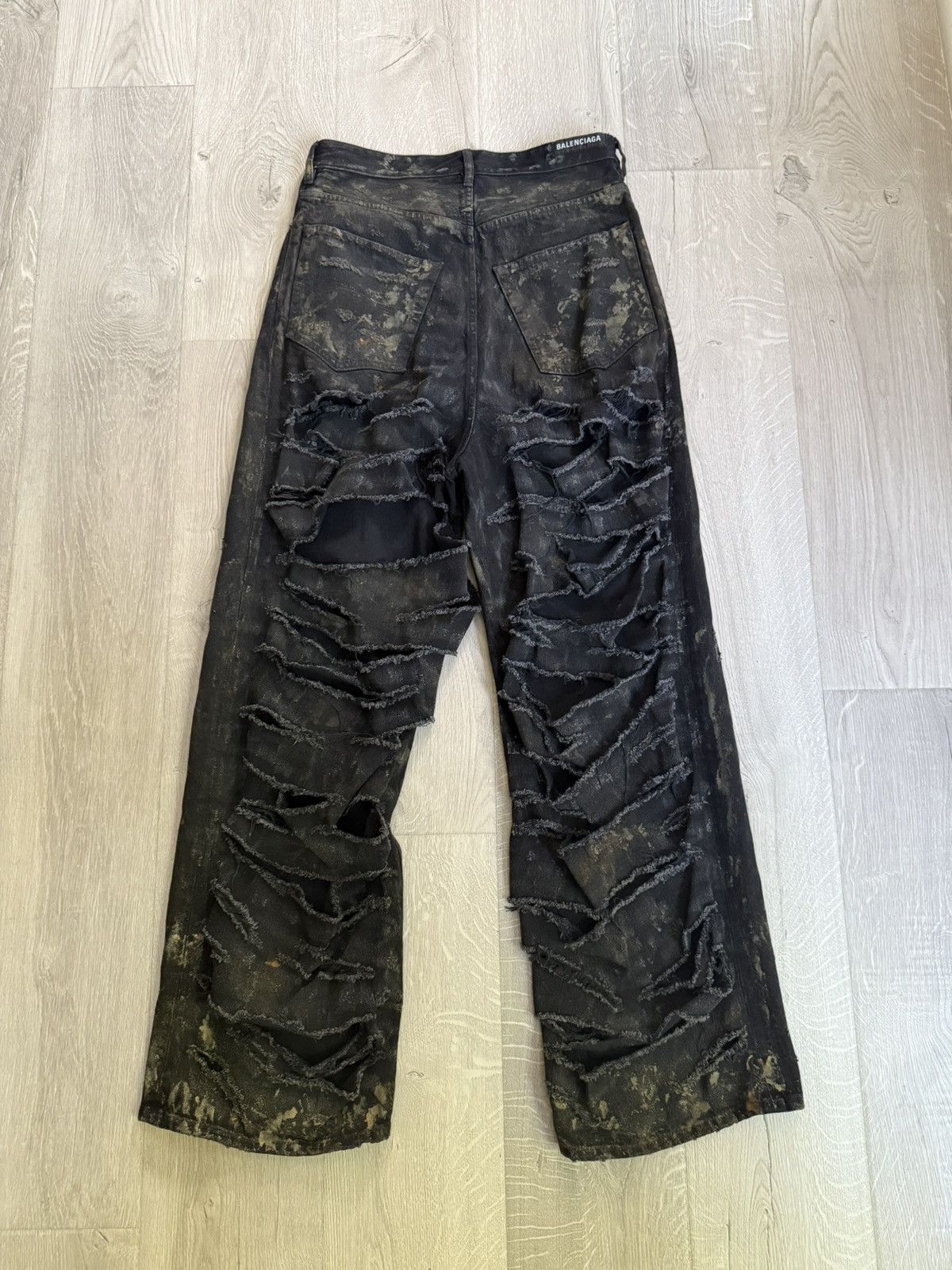 Balenciaga Balenciaga 24 Mudshow Destroyed Slashed Denim Size US 30 / EU 46 - 1 Thumbnail