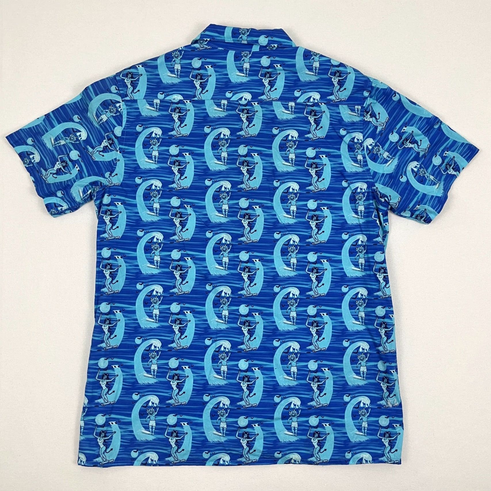Vintage VINTAGE Swamps Hawaiian Shirt Mens M Blue Demon Devil Surf Cruise Vacation Tropical Camp Size US M / EU 48-50 / 2 - 7 Thumbnail