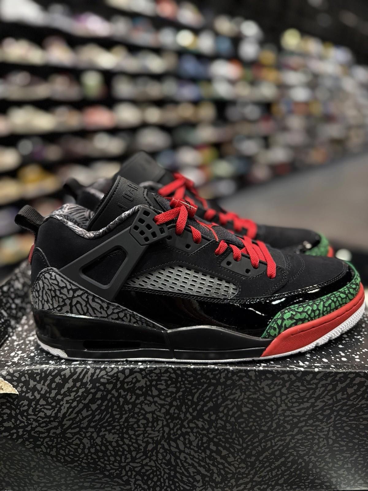 Jordan Brand JORDAN SPIZIKE LOW FQ1759 060 Size 13 Men Size US 13 / EU 46 - 3 Thumbnail