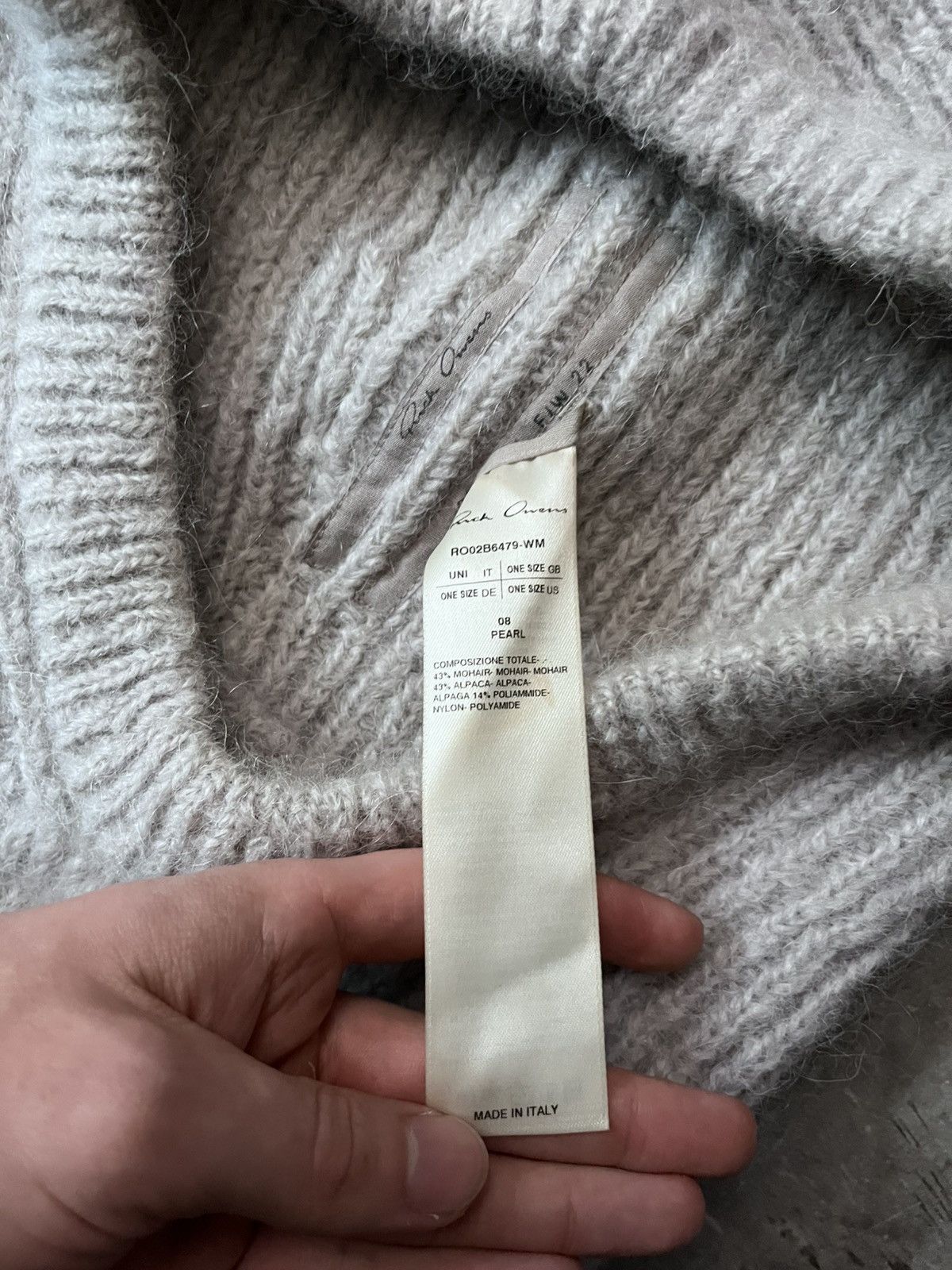 Rick Owens Rick Owens F/W 22 Strobe mohair alpaca balaclava Size ONE SIZE - 5 Thumbnail