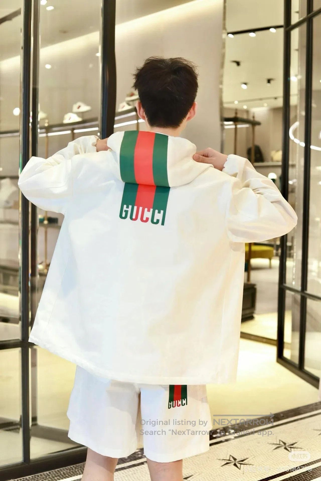 Gucci Gucci White Hooded Zip Jacket. Size US L / EU 52-54 / 3 - 1 Thumbnail