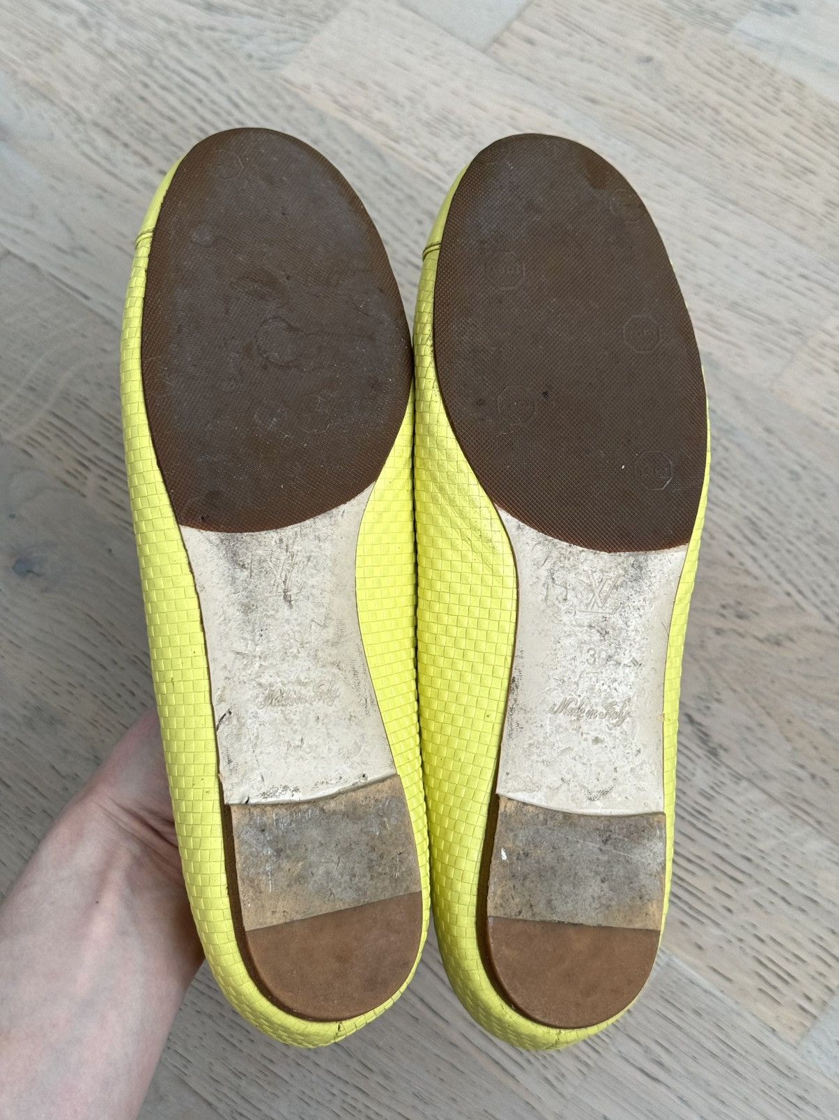 Louis Vuitton Louis Vuitton flats Size US 9 / IT 39 - 11 Thumbnail