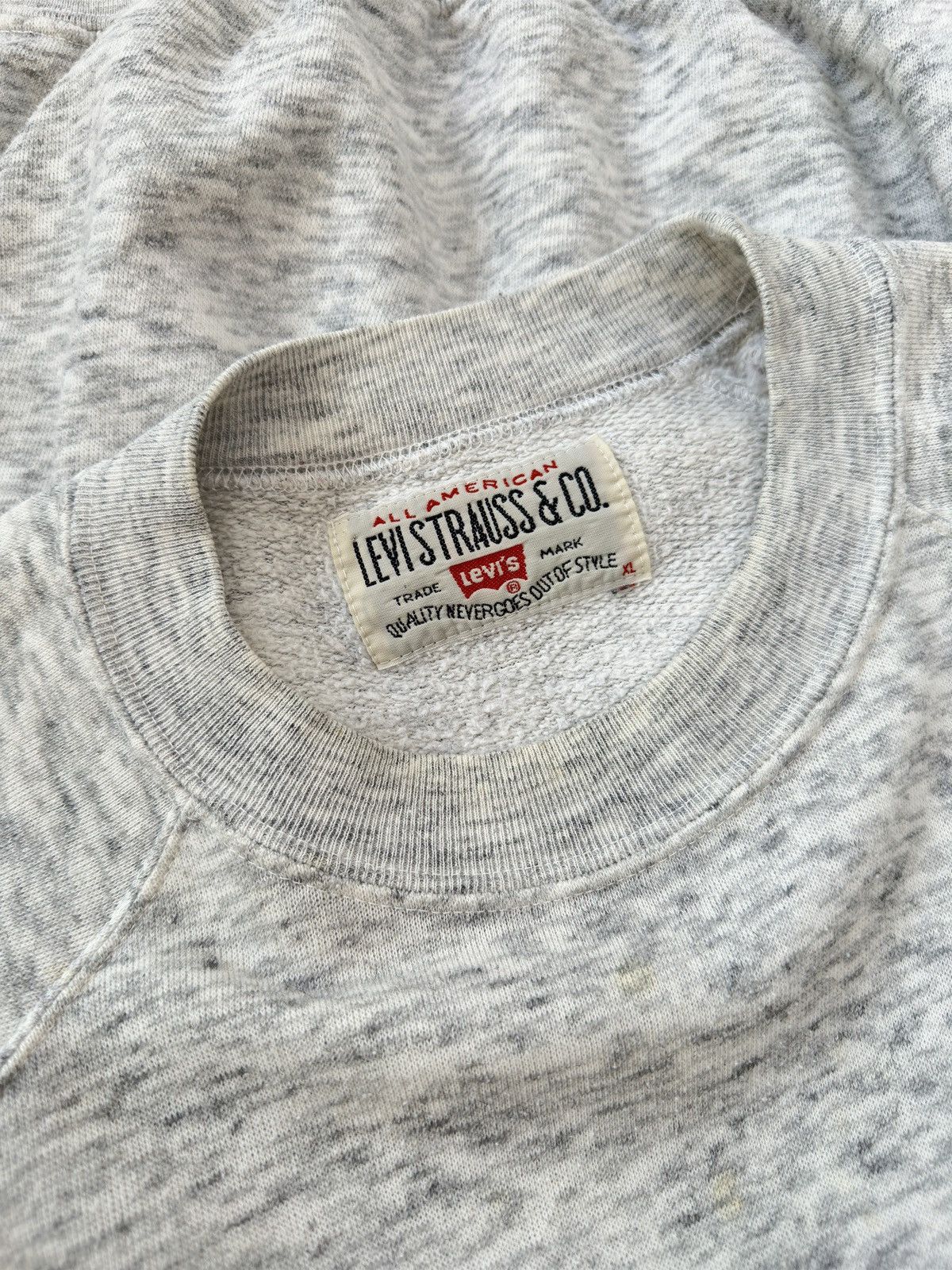 Levi's Vintage LEVI’S Big Logo Beats Em All Sweatshirt Boxy Fit Size US XL / EU 56 / 4 - 6 Thumbnail
