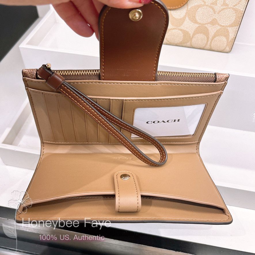 Coach Phone Wallet In Signature Canvas CW780 Size ONE SIZE - 3 Thumbnail