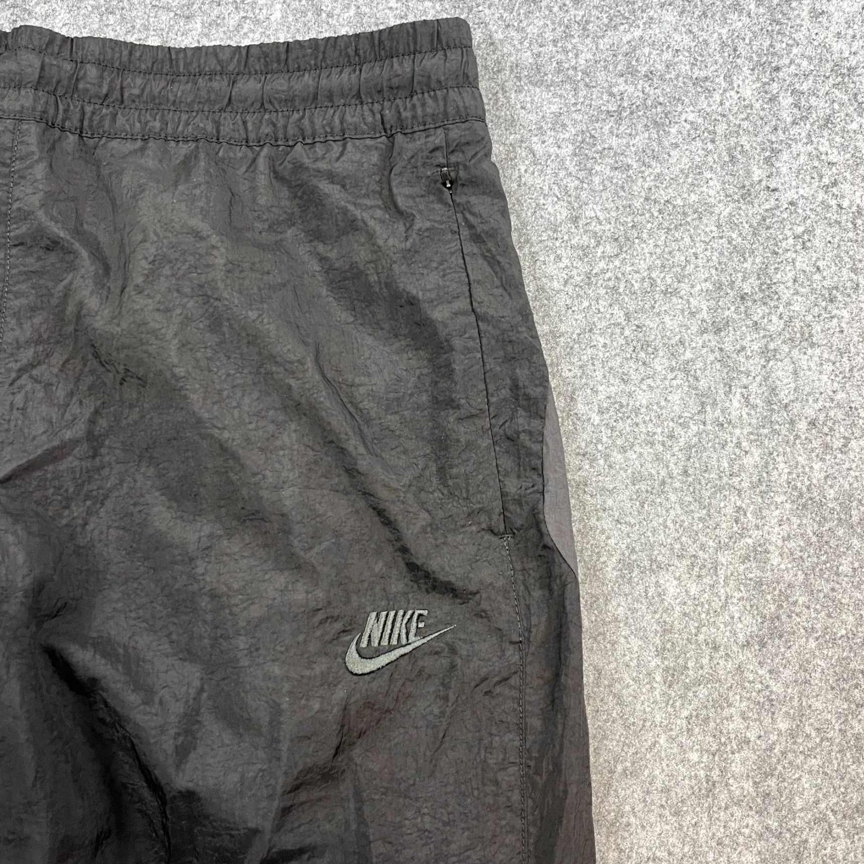 Nike Nike Mens Track Pants Shell Sweat Joggers S Black Tapered Swoosh Logo Size US 29 - 7 Thumbnail