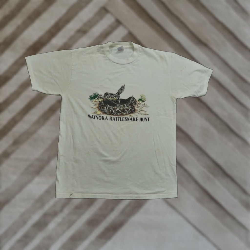 Vintage VINTAGE Waynoka Rattlesnake Hunt T Shirt Mens Large White Animal Snake 90s Shirt Mens Large White 90s Art Size US L / EU 52-54 / 3 - 1 Thumbnail