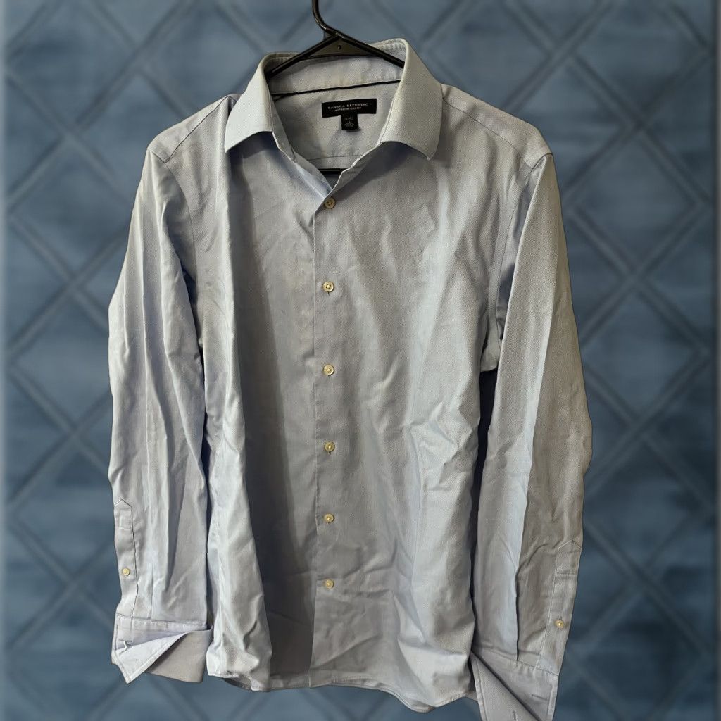 Banana Republic Banana Republic Men's Slim Fit Button-Up Shirt Size S Blue Solid Casual Formal Workwear Size US S / EU 44-46 / 1 - 1 Thumbnail