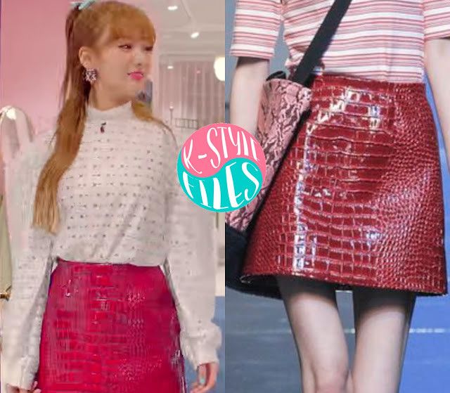 Other Fleamadonna Faux Pyton Skirt Burgundy Apink K-pop Size 24" / US 00 / IT 34 - 1 Thumbnail