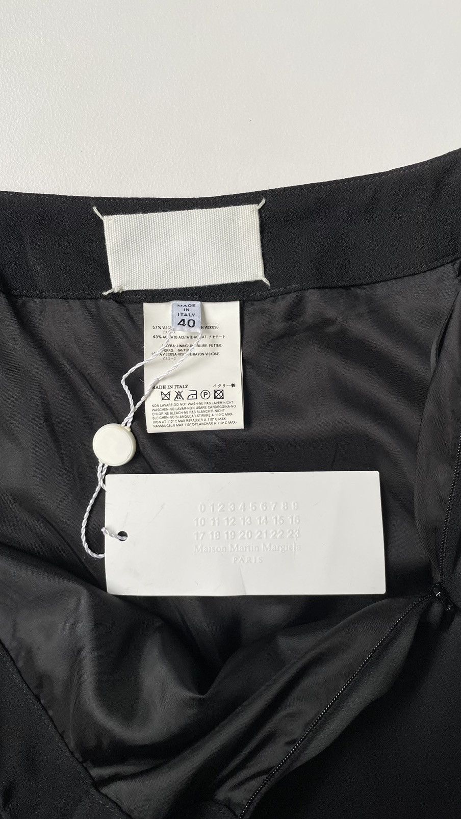 Maison Margiela S/S 09 ‘Sun Faded’ Rhinestone Edge Skirt Size 27" / US 4 / IT 40 - 6 Thumbnail