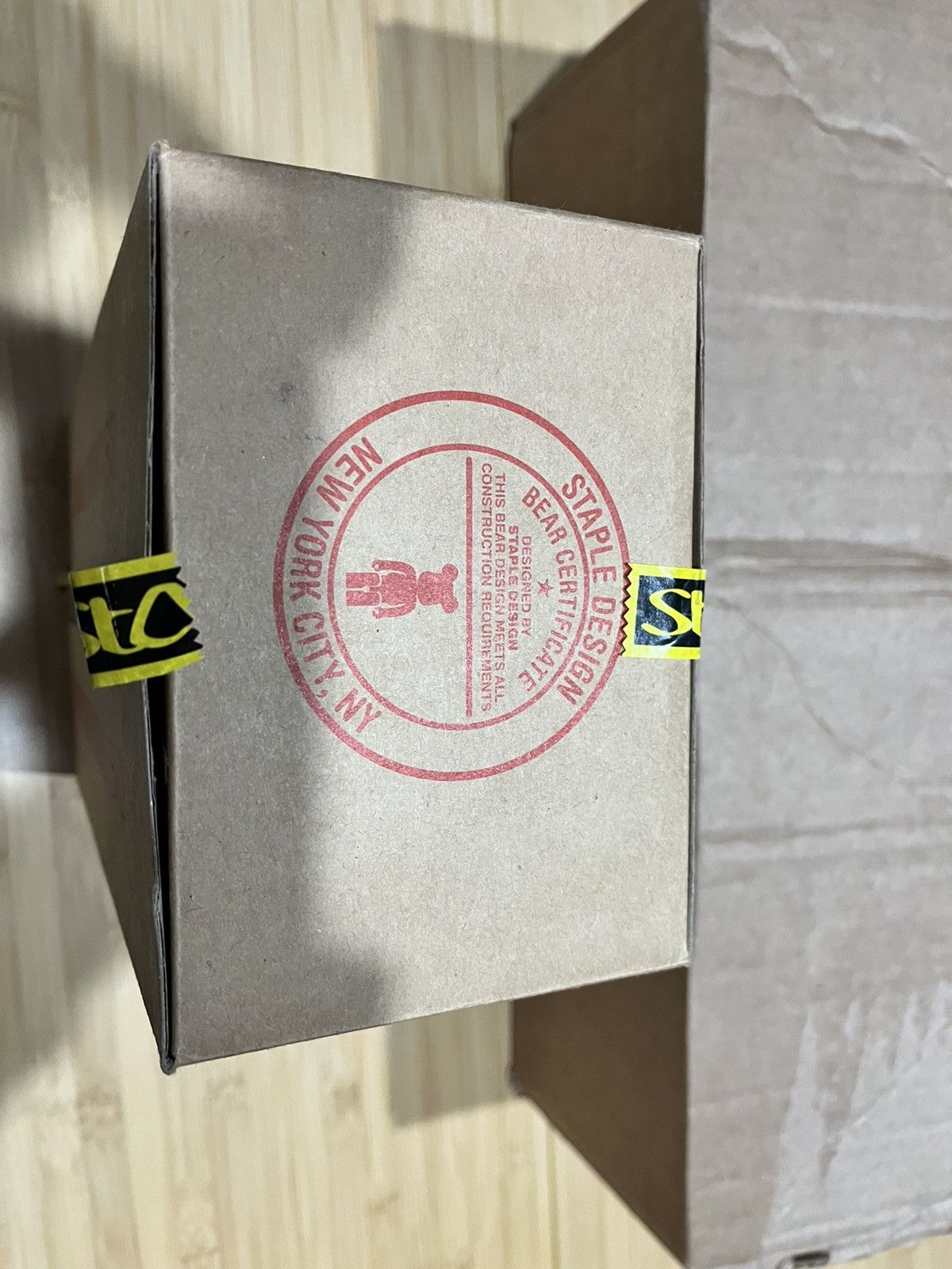 Staple 400% STAPLE HANDLE WITH CARE BE@RBRICK Size ONE SIZE - 24 Thumbnail