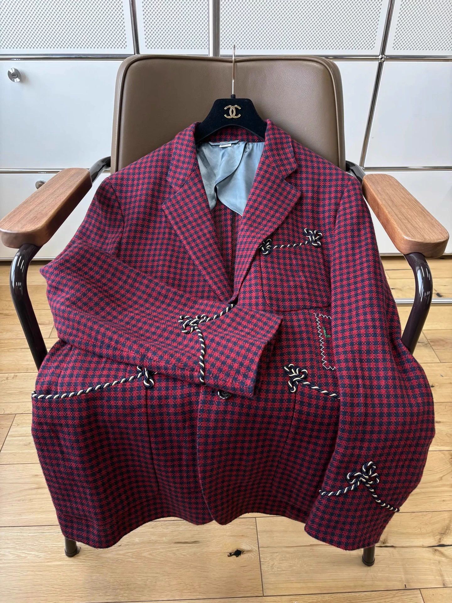 Gucci Gucci red check blazer embroidered unisex IT50 Size US M / EU 48-50 / 2 - 5 Thumbnail