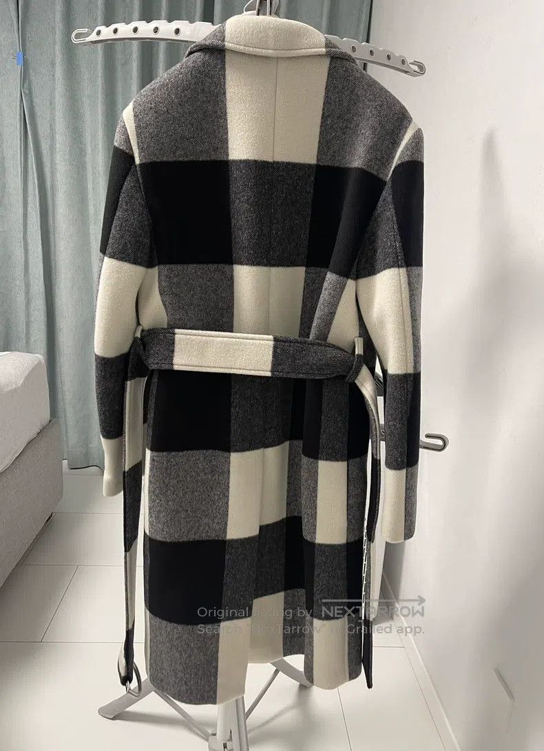 Versace Versace Women's coats Size XS / US 0-2 / IT 36-38 - 2 Thumbnail
