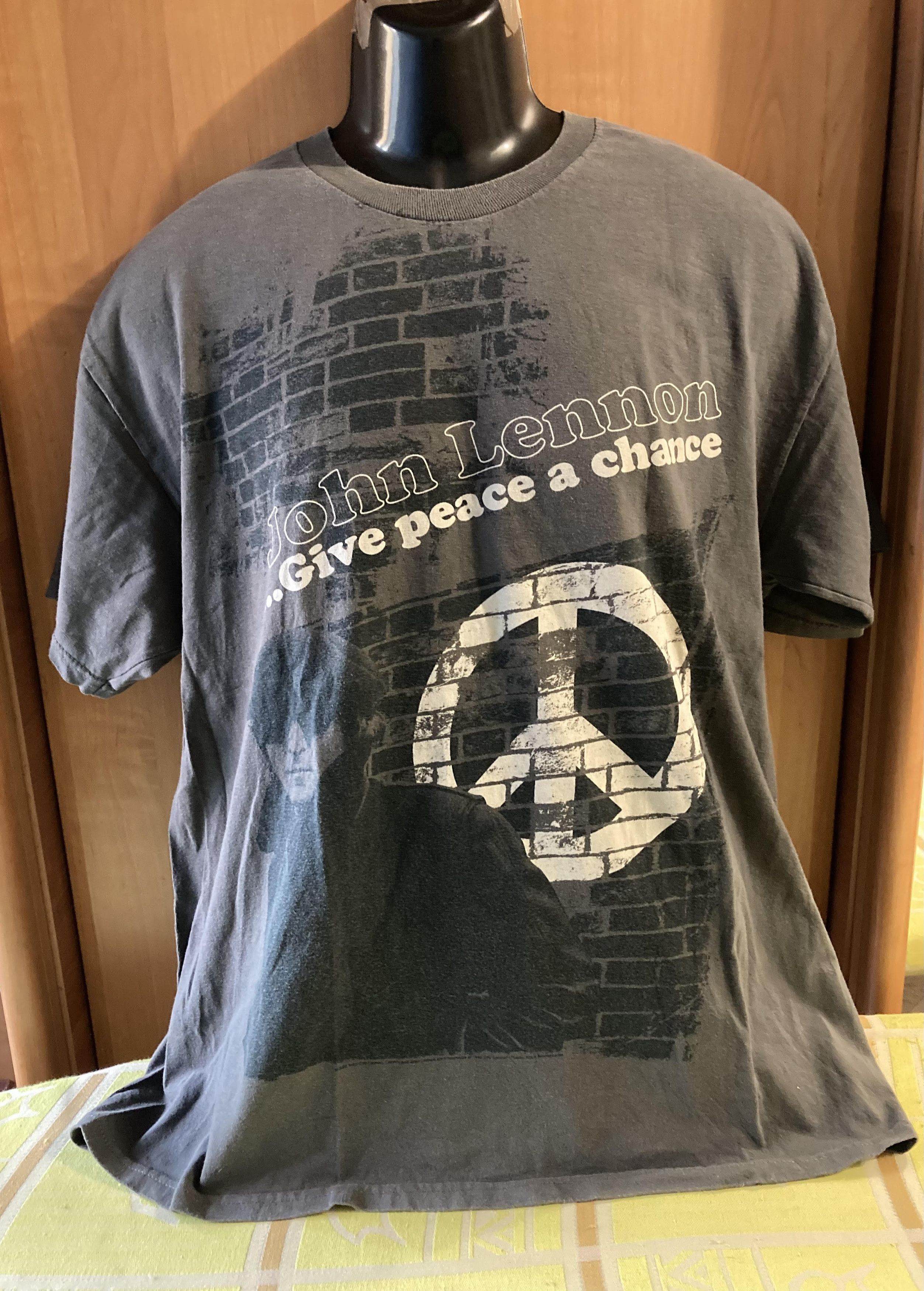Band Tees × Vintage Vintage John Lennon Give Peace a Chance T-Shirt Size US XL / EU 56 / 4 - 1 Thumbnail