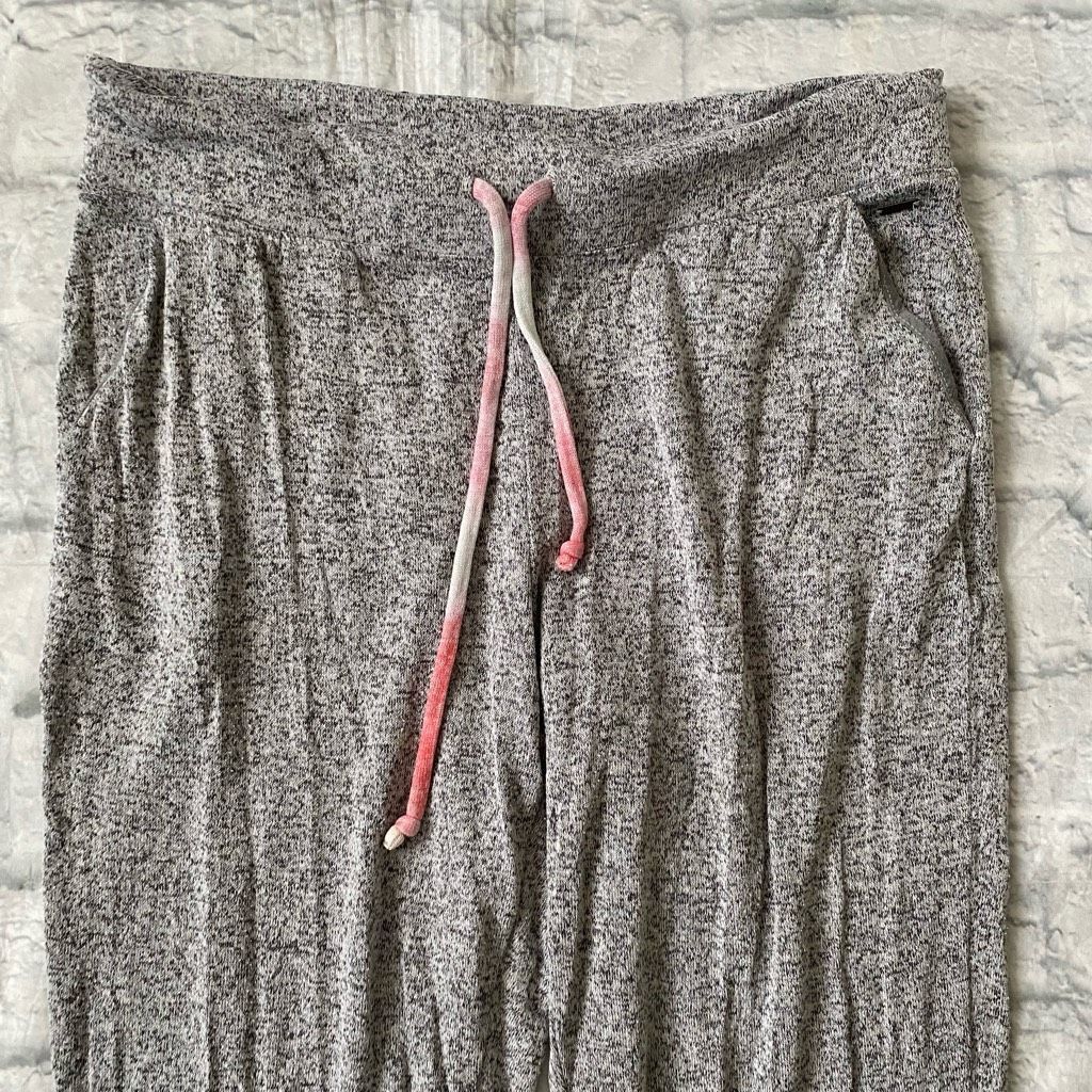 Victoria's Secret Victoria’s Secret Pink women S pajama joggers w/elastic wais Size ONE SIZE - 3 Thumbnail