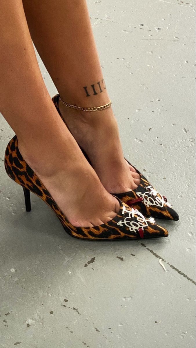 Dior 💖 Dior Iconic F/W 2004 by John Galliano Leopard Heels Pumps Size US 8.5 / IT 38.5 - 19 Thumbnail