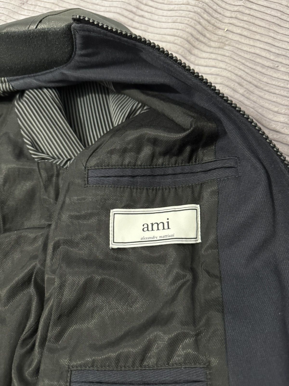 AMI AMI Paris Lamb Leather Sleeves Bomber Jacket Like SLP Navy S Size US S / EU 44-46 / 1 - 6 Thumbnail