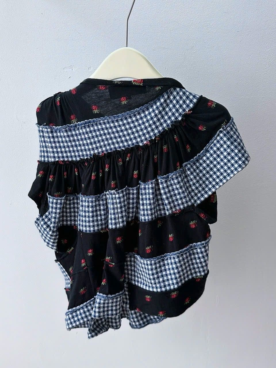 Comme des Garcons 2013 Comme des garcons restructured Asymetrical top Size M / US 6-8 / IT 42-44 - 2 Thumbnail