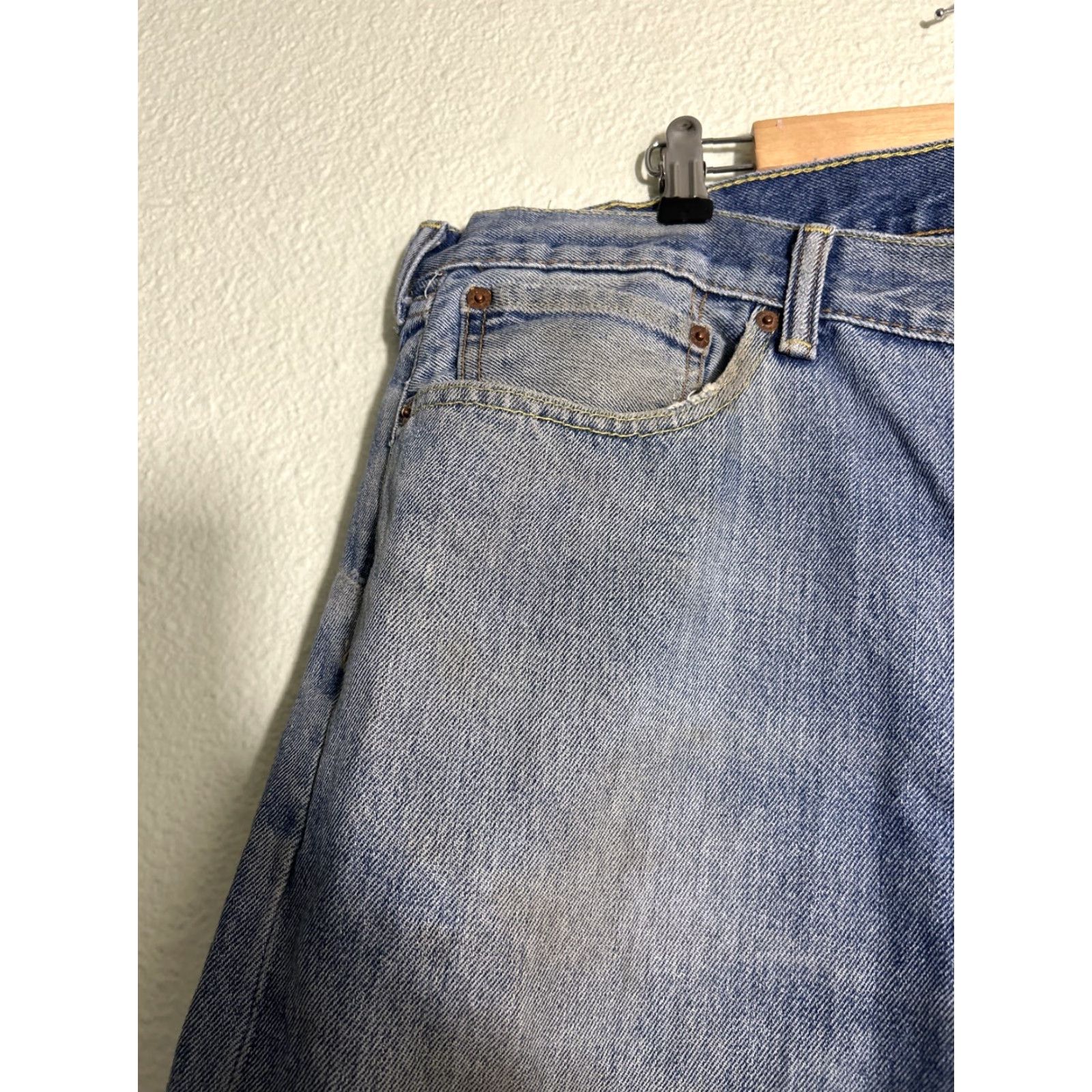 Levi's VINTAGE Levi's 505 Jeans Mens 40x26 Distressed Medium Wash Blue Straight 40 Inseam Regular Size 40 Mens Jeans Size US 40 / EU 56 - 7 Thumbnail
