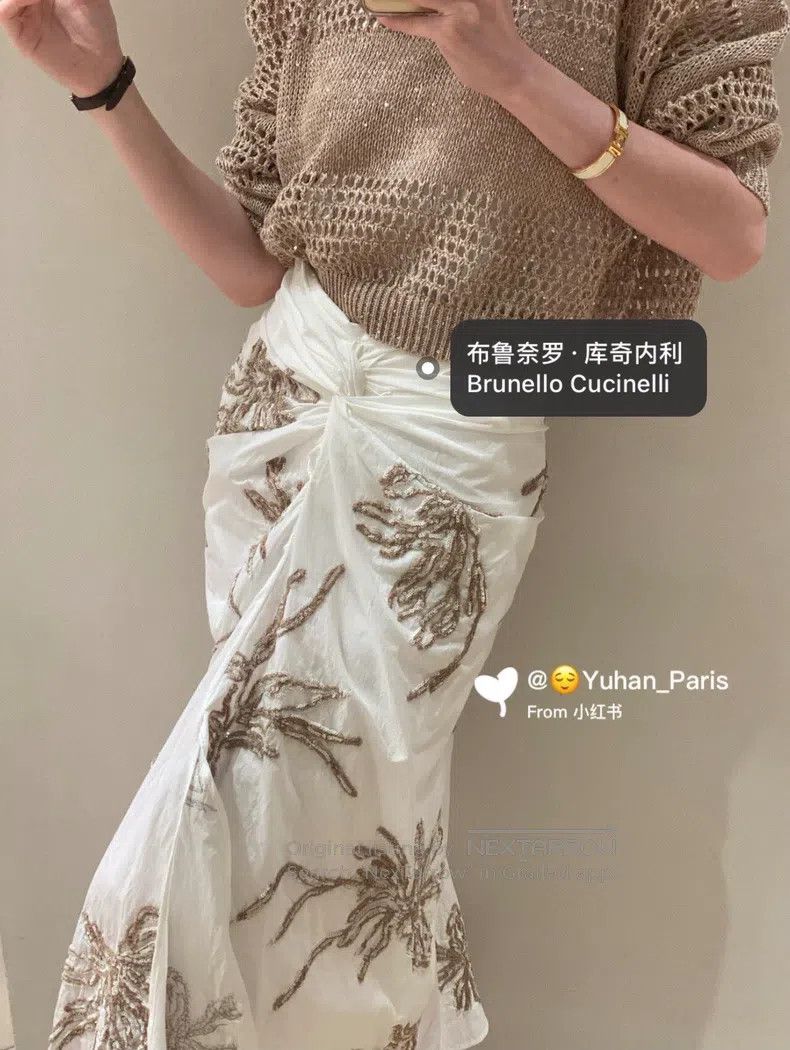 Brunello Cucinelli Brunello Cucinelli Sequined Embroidered Ocean Flower Skirt Size 25" / US 0 / IT 36 - 9 Thumbnail