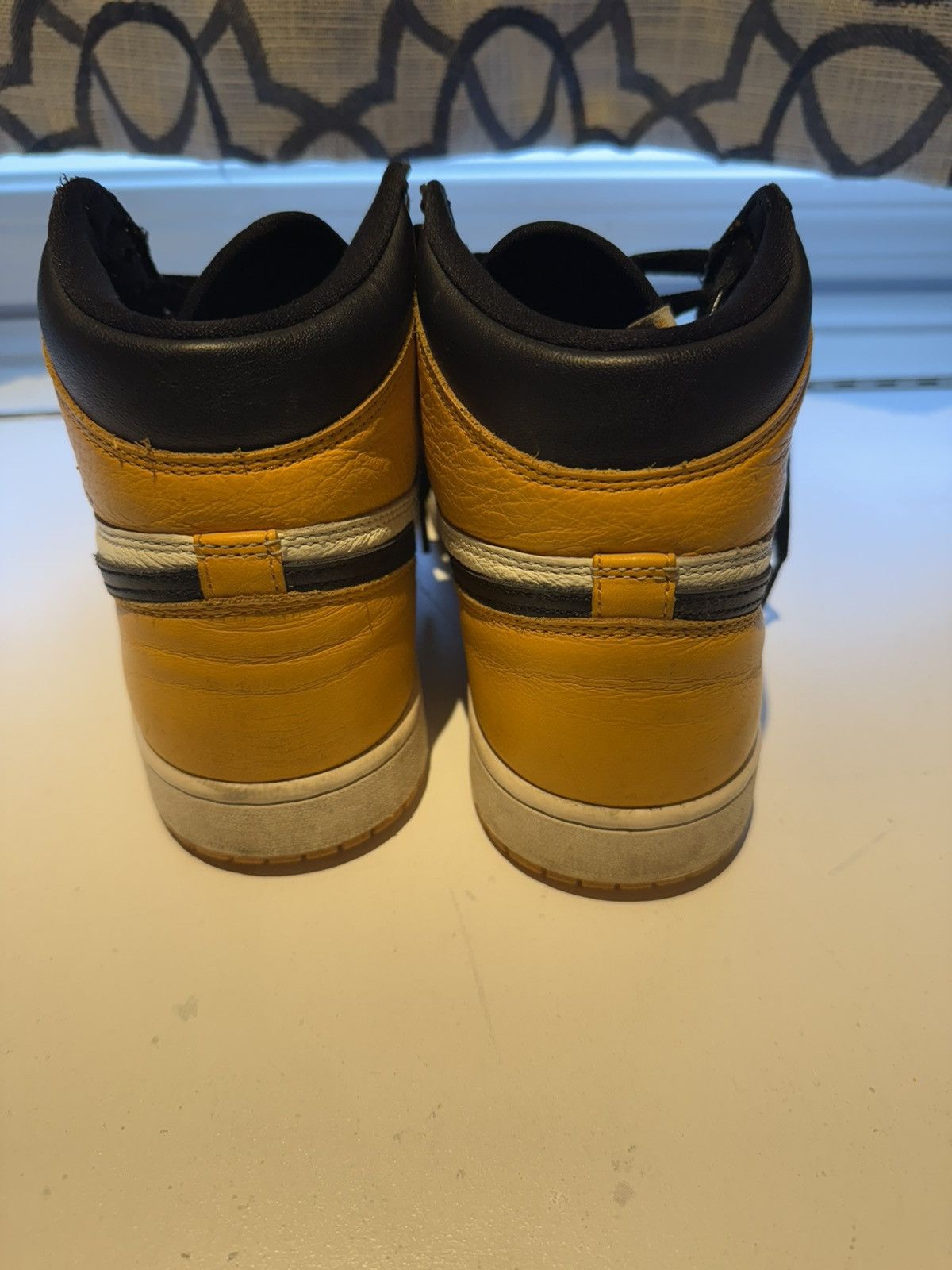 Jordan Brand Jordan 1 Taxi’s Size US 10.5 / EU 43-44 - 4 Thumbnail