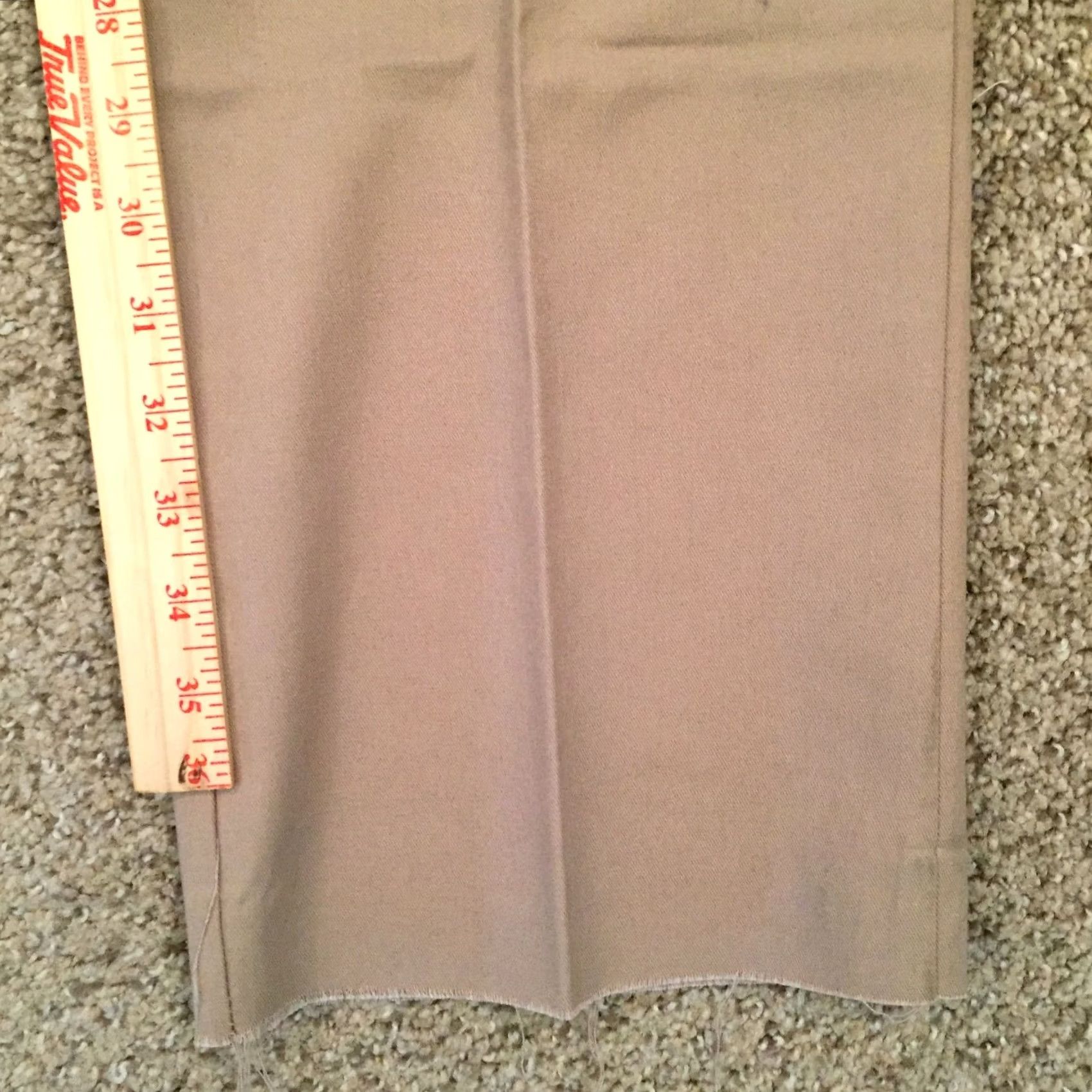 Dickies Dickies Pants Mens 30 Beige Flat Front Chino Straight Leg Workwear Regular Inseam 38in Size 30 Pants Mens Beige Dickies Unfinished Hem New Size US 30 / EU 46 - 5 Thumbnail