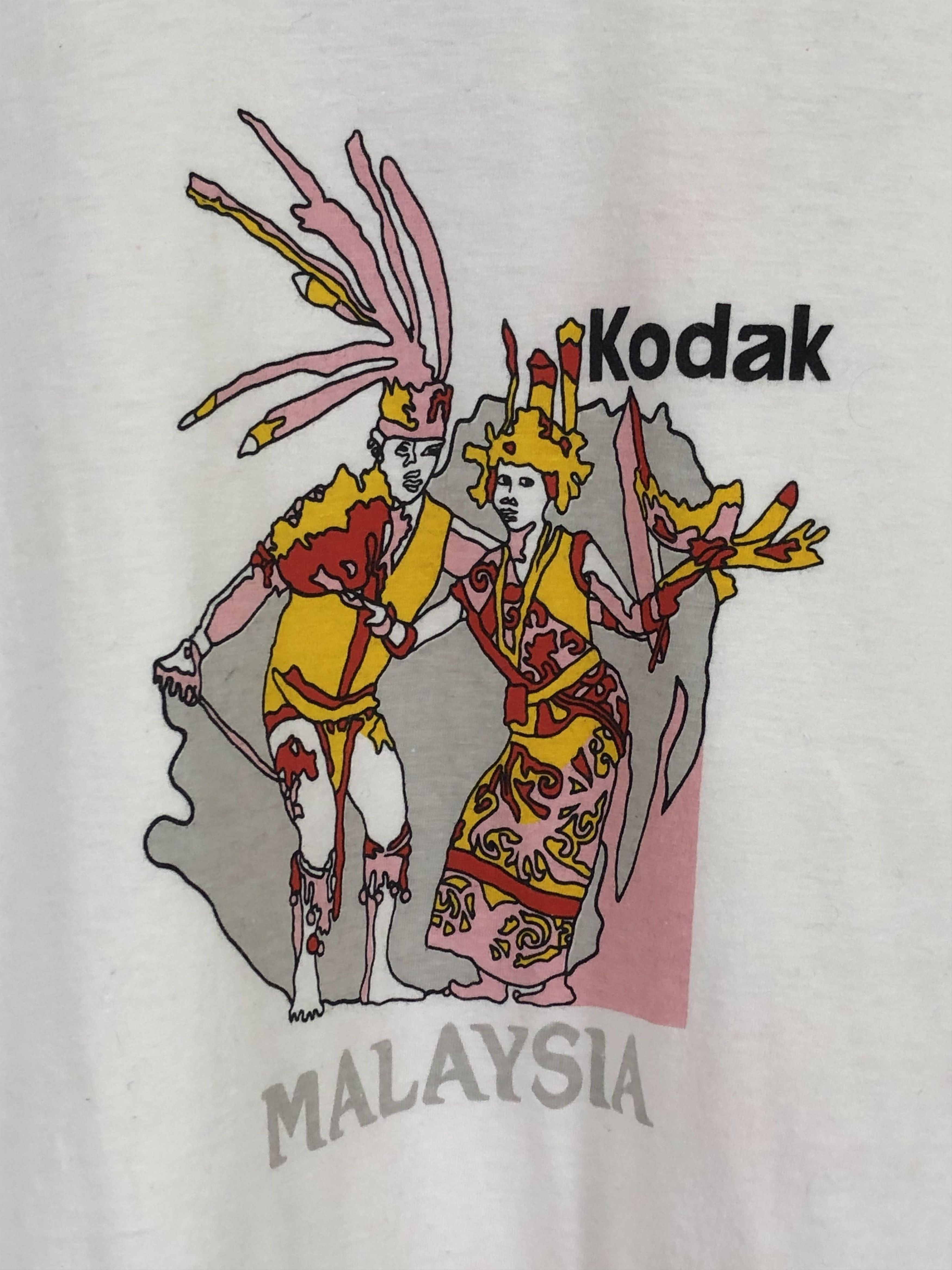 Vintage Vintage 80s Kodak Malaysia Single Stich Tee TA0357 Size US M / EU 48-50 / 2 - 9 Thumbnail
