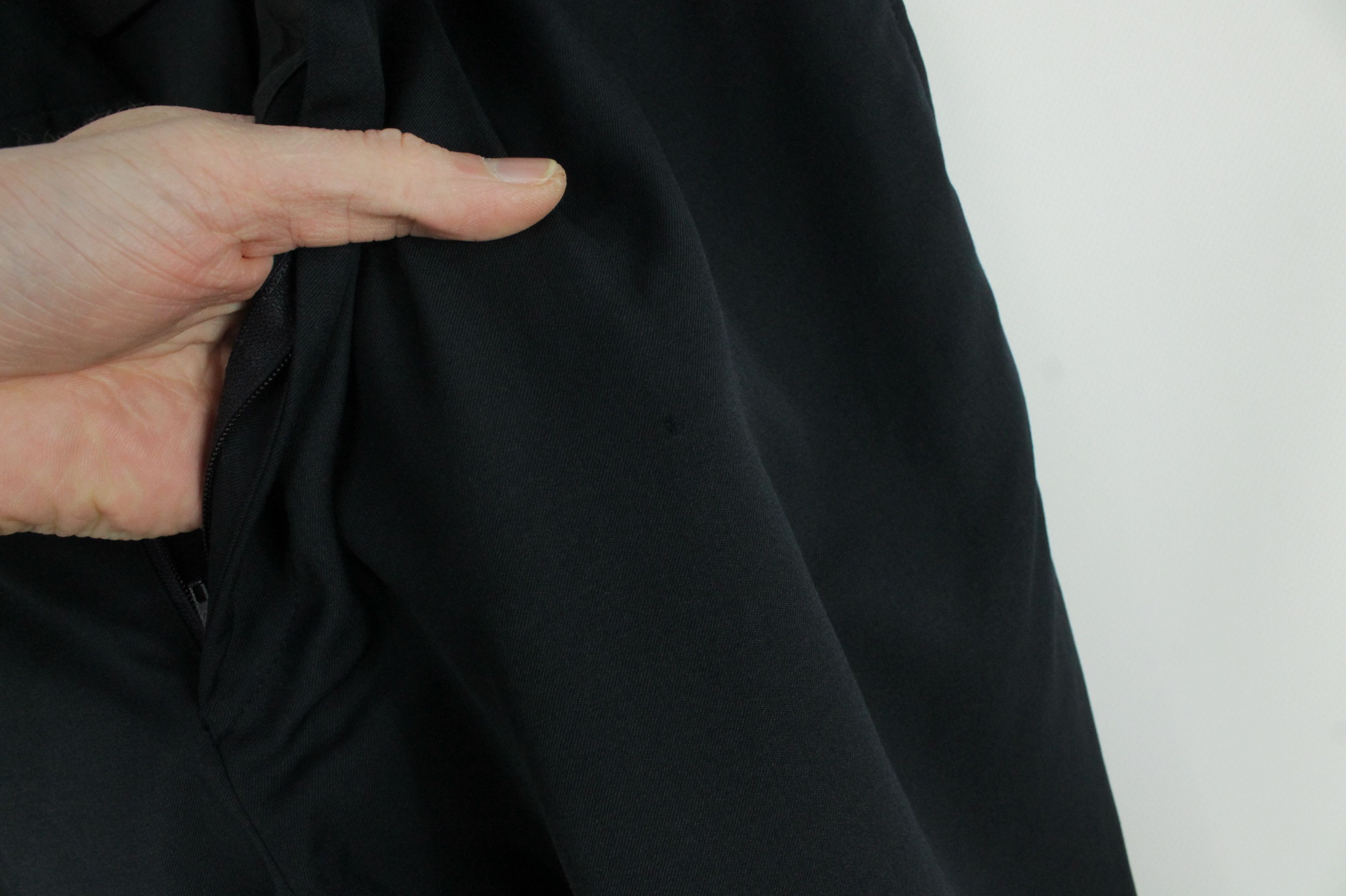 Yves Saint Laurent Yves Saint Laurent Pour Homme Pleated Formal Wool Trousers Size 42R - 3 Thumbnail