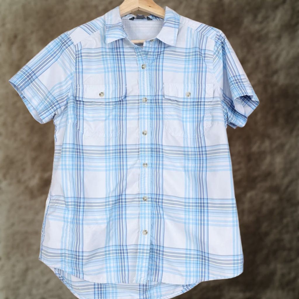 Eddie Bauer Eddie Bauer Button-Up Womens M Blue Plaid Casual Short Sleeve Collared Lightweight Polyester Nylon Size M / US 6-8 / IT 42-44 - 1 Thumbnail