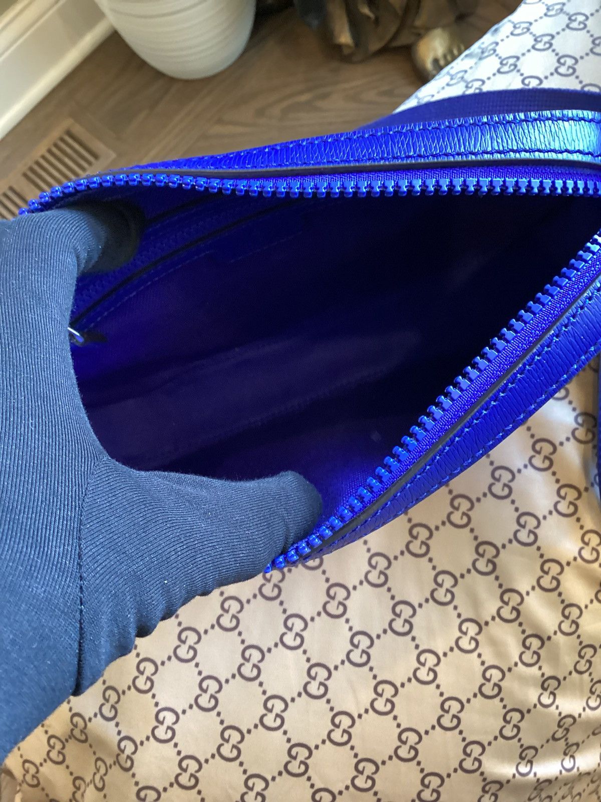 Gucci Gucci Blue Leather Graphic Crossbody Bag Size ONE SIZE - 4 Thumbnail