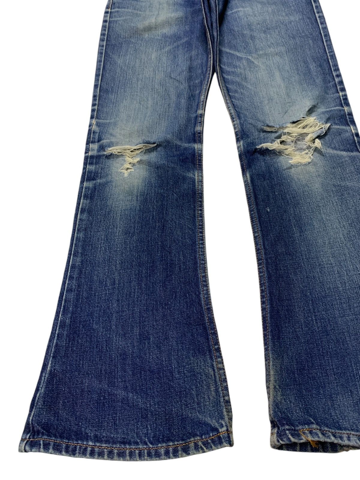 If Six Was Nine × Japanese Brand Vintage Japanese Brand Blue Wash Distressed Flare Jeans Size US 32 / EU 48 - 6 Thumbnail