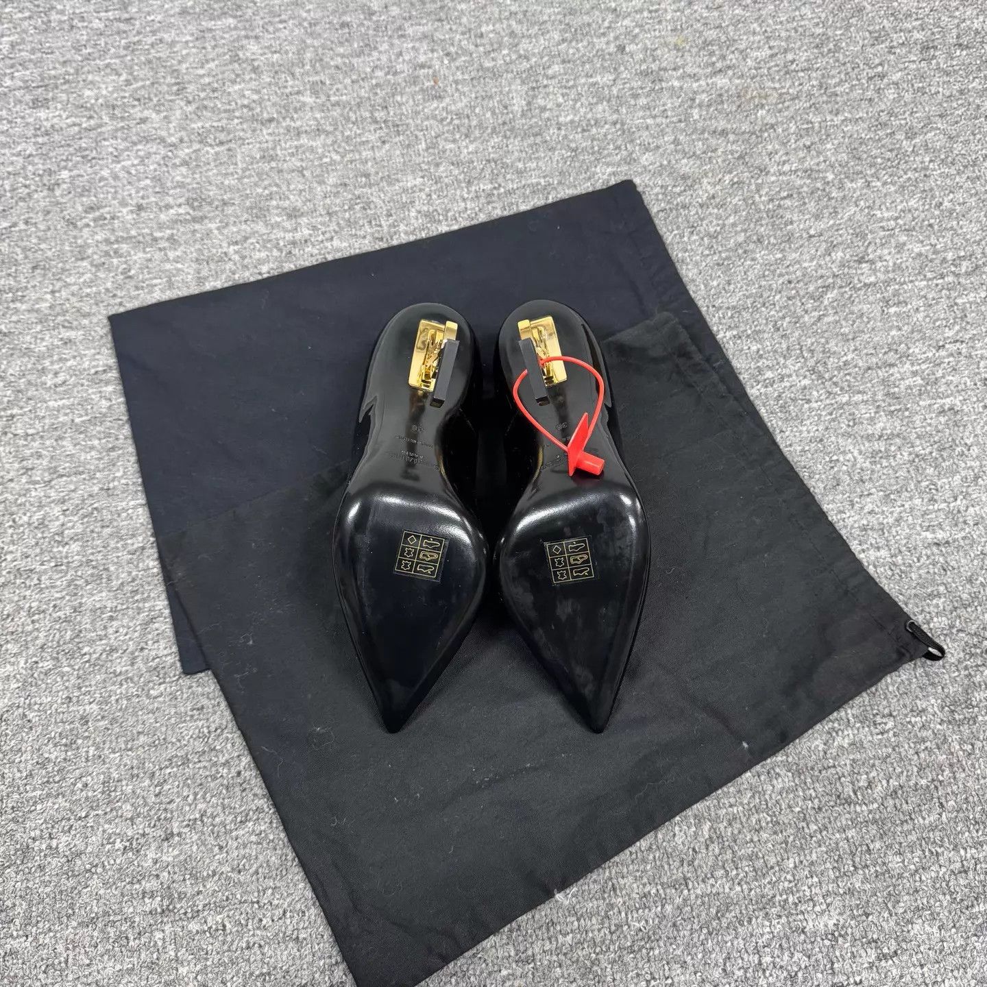 Saint Laurent Paris Saint Laurent SLP Black Patent Gold Pumps 38 99 New Size US 7.5 / IT 37.5 - 5 Thumbnail