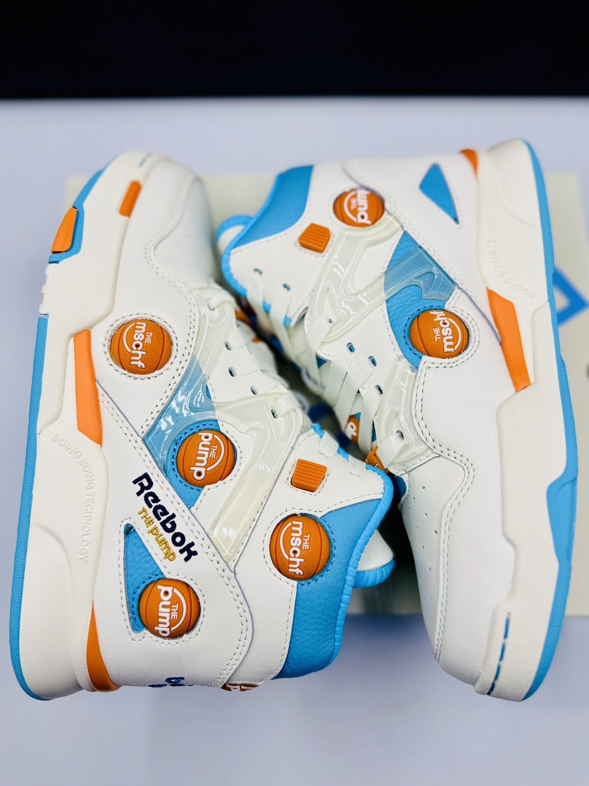 MSCHF MSCHF x Reebok Omni Zone IX Pump size 6 Blue Orange MSCHF013 Size US 6 / EU 39 - 12 Thumbnail
