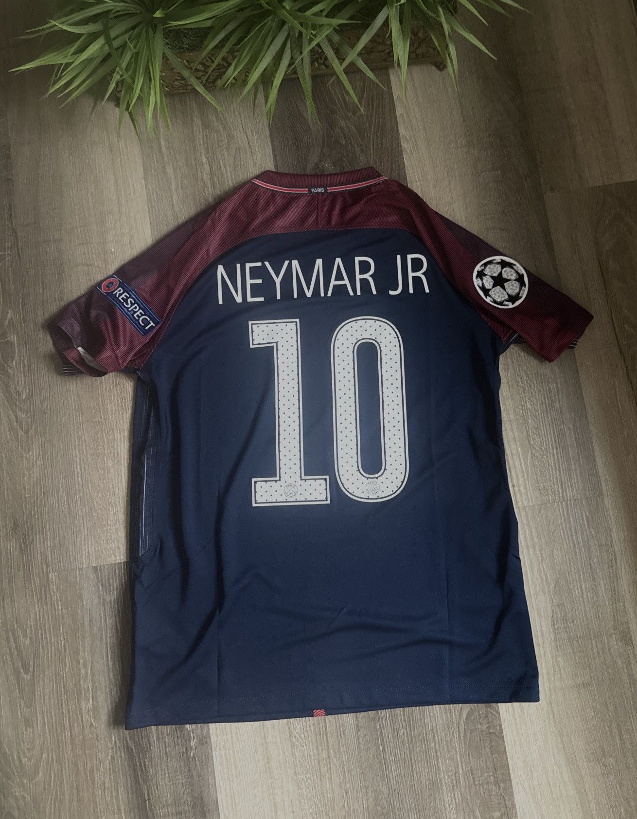 Nike PSG Paris Saint Germain Neymar Jr 10 Retro Soccer Jersey VTG Size US M / EU 48-50 / 2 - 1 Thumbnail