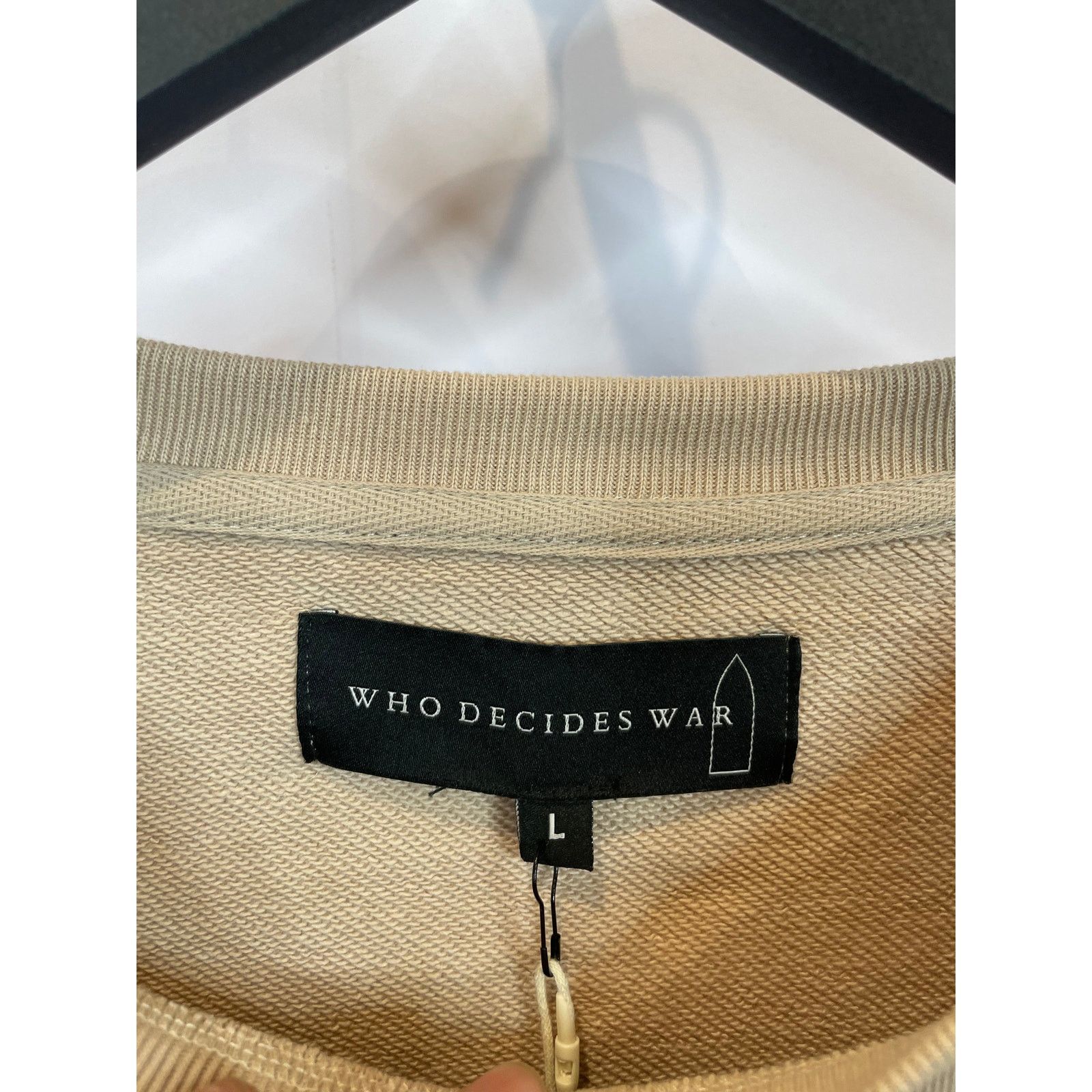 Who Decides War WDW Gift Crewneck Sweater Large Size US L / EU 52-54 / 3 - 3 Thumbnail